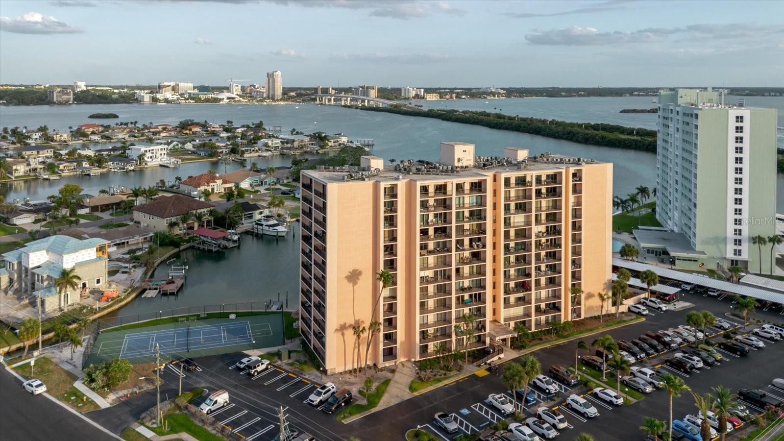 51 ISLAND WAY #801, CLEARWATER BEACH, FL, 33767