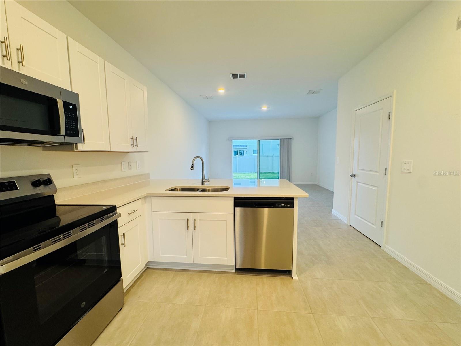 2923 SKYLINE LOOP, KISSIMMEE, FL, 34758