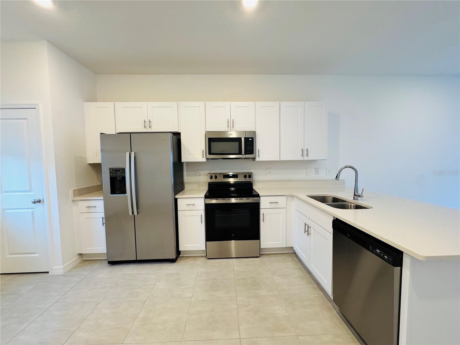 2923 SKYLINE LOOP, KISSIMMEE, FL, 34758