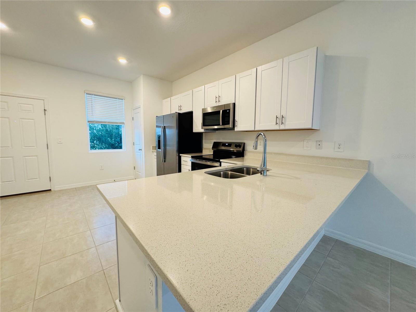 2923 SKYLINE LOOP, KISSIMMEE, FL, 34758