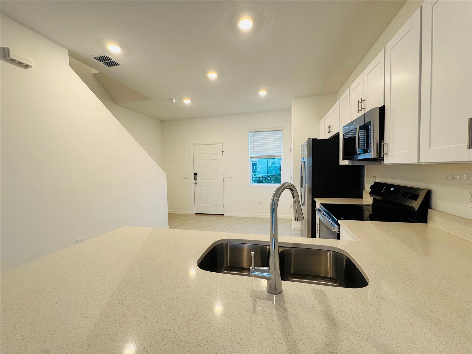 2923 SKYLINE LOOP, KISSIMMEE, FL, 34758