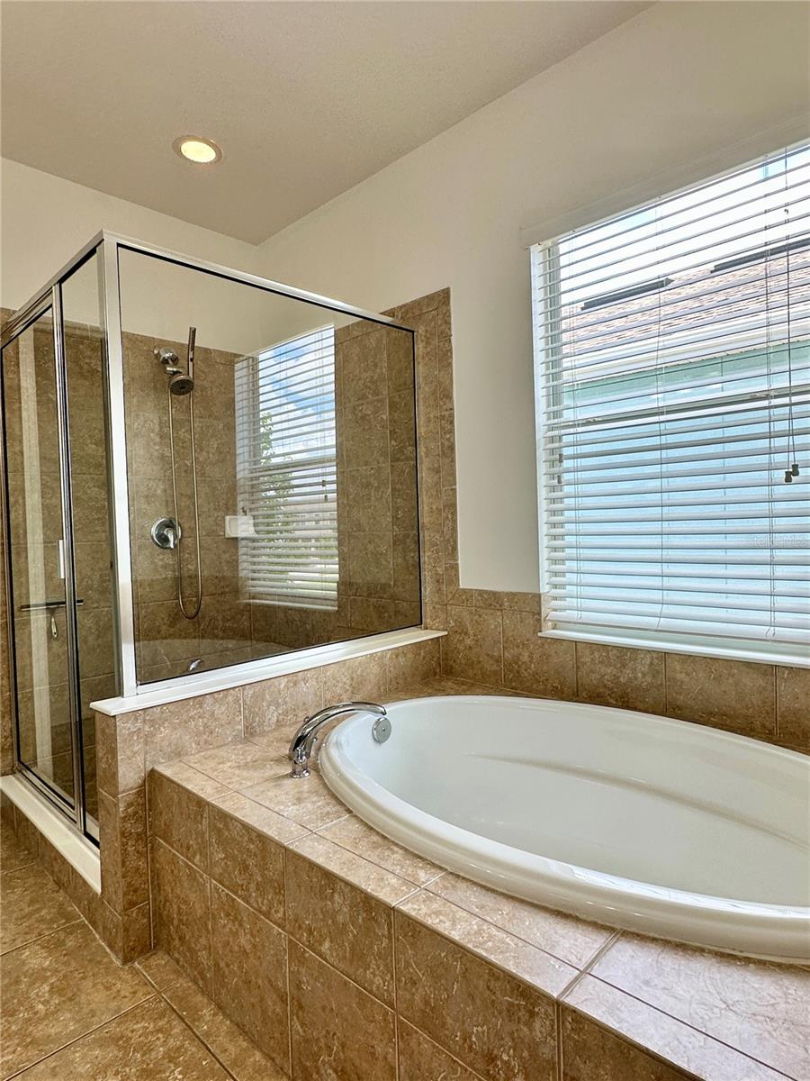 6157 CASTLETON HOLLOW RD, RIVERVIEW, FL, 33578