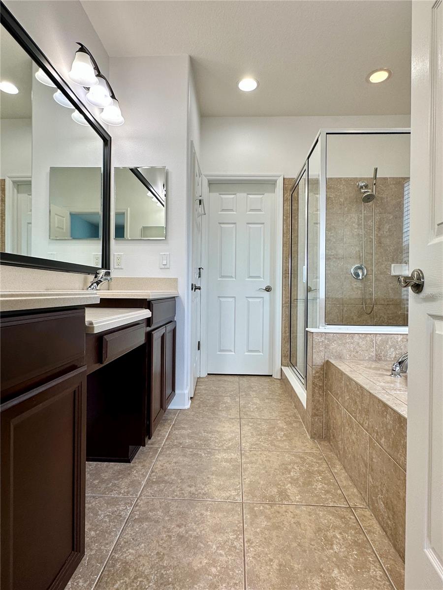 6157 CASTLETON HOLLOW RD, RIVERVIEW, FL, 33578