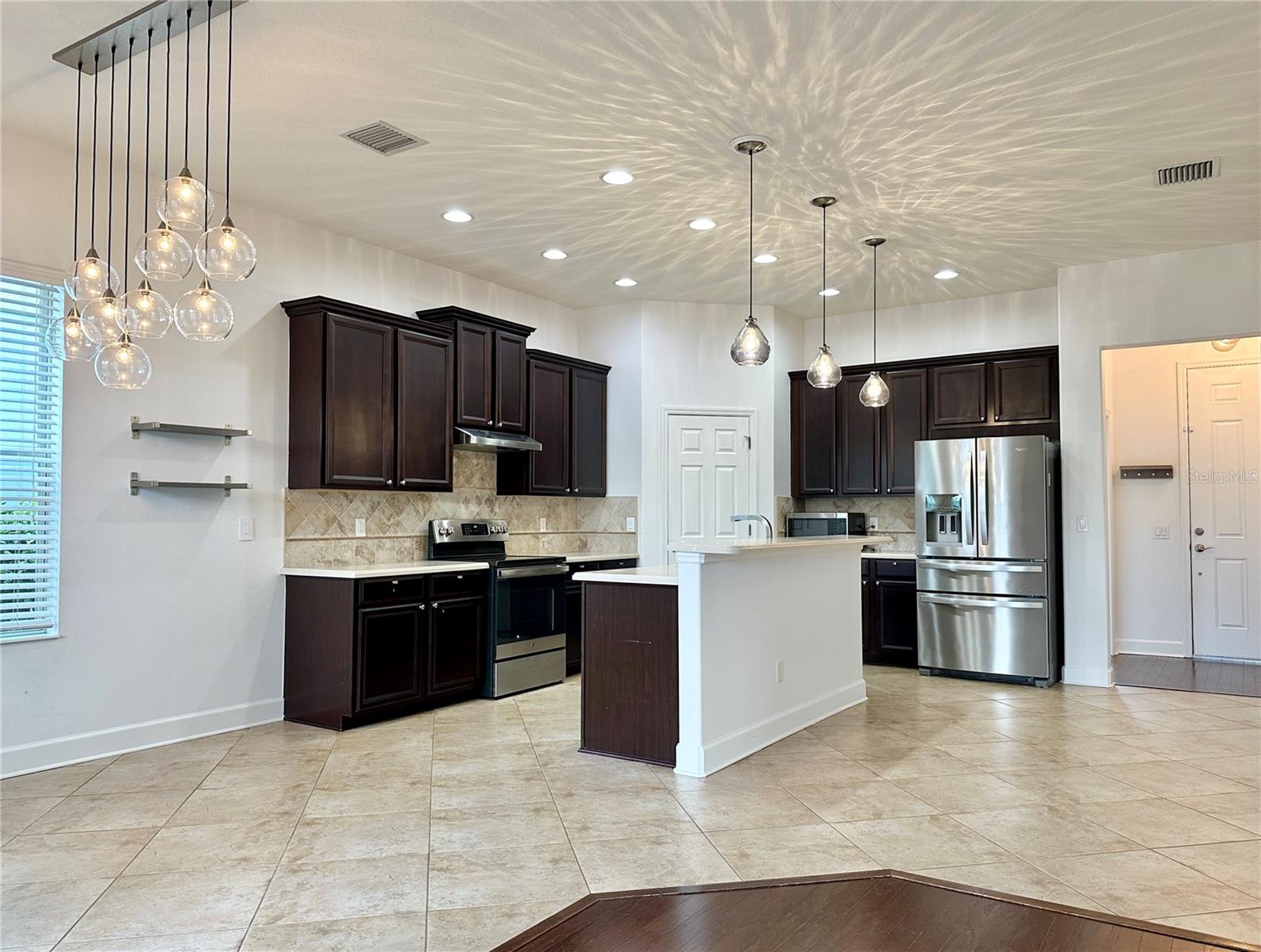 6157 CASTLETON HOLLOW RD, RIVERVIEW, FL, 33578