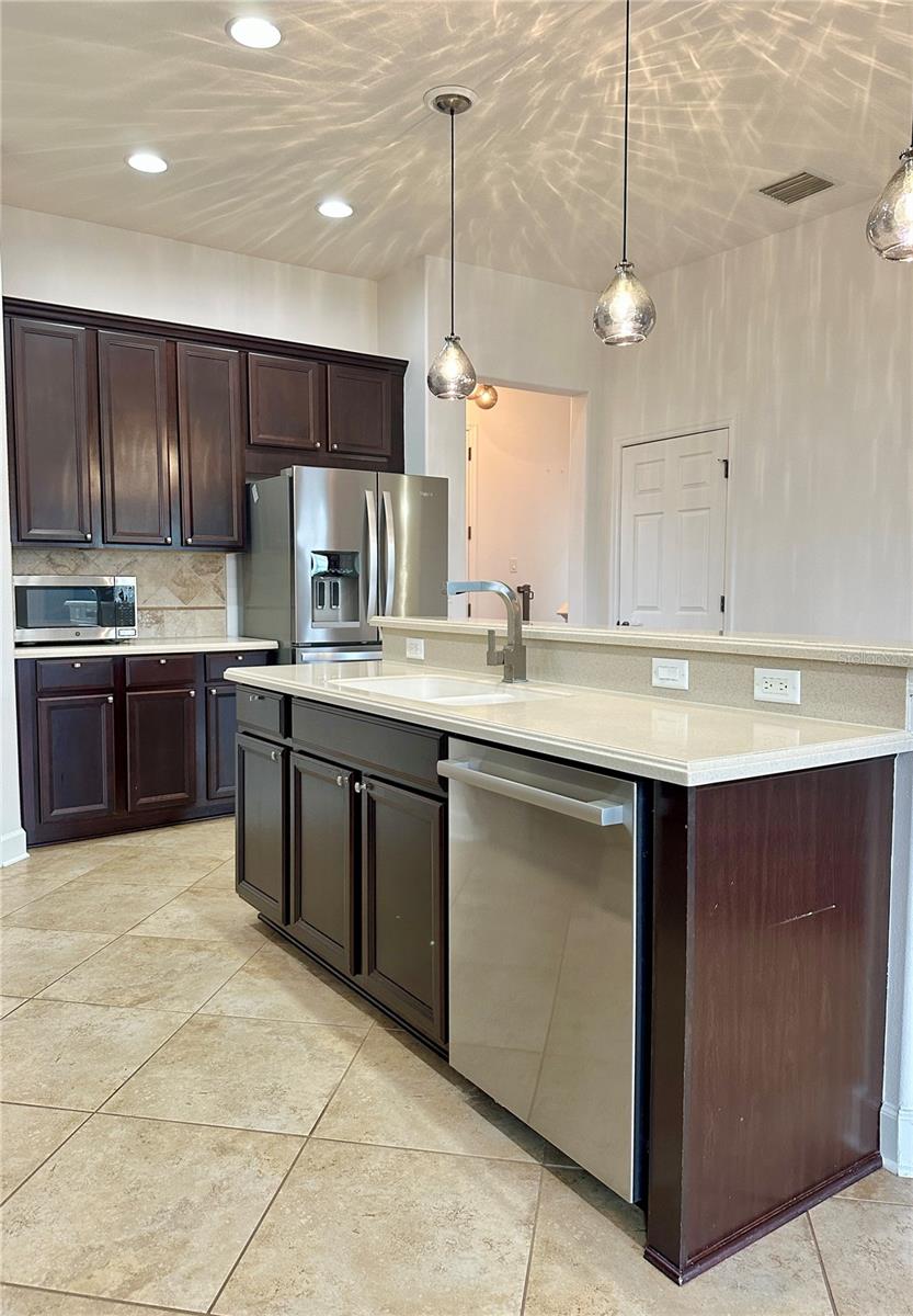 6157 CASTLETON HOLLOW RD, RIVERVIEW, FL, 33578