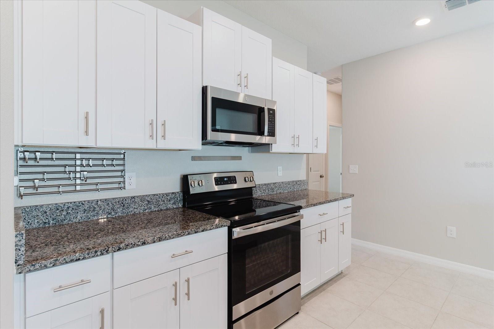 7025 KING CREEK DR, SUN CITY CENTER, FL, 33573