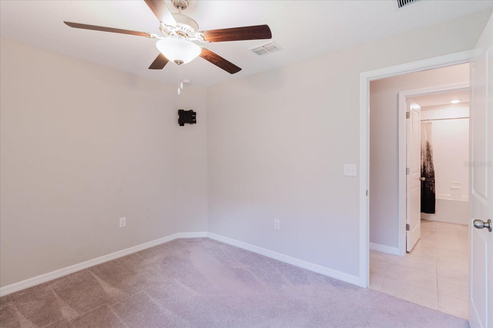 7025 KING CREEK DR, SUN CITY CENTER, FL, 33573