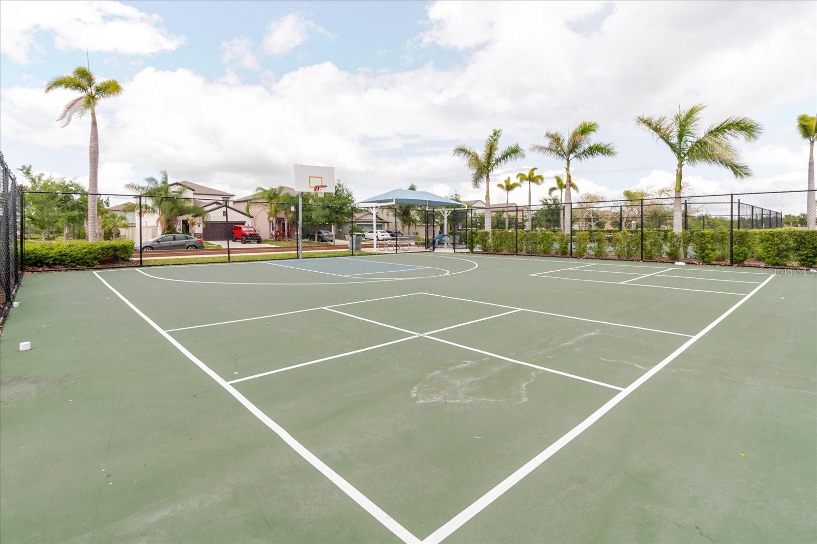 7025 KING CREEK DR, SUN CITY CENTER, FL, 33573