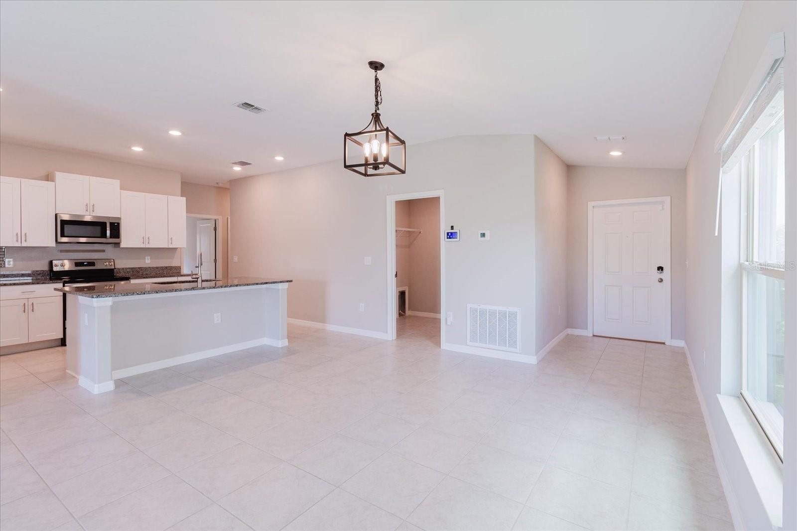 7025 KING CREEK DR, SUN CITY CENTER, FL, 33573