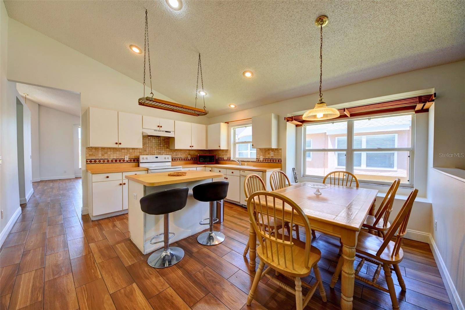 635 ROCHESTER LOOP, DAVENPORT, FL, 33897