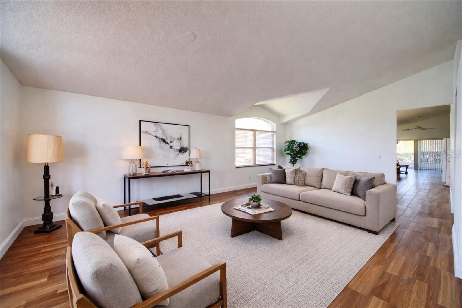 635 ROCHESTER LOOP, DAVENPORT, FL, 33897