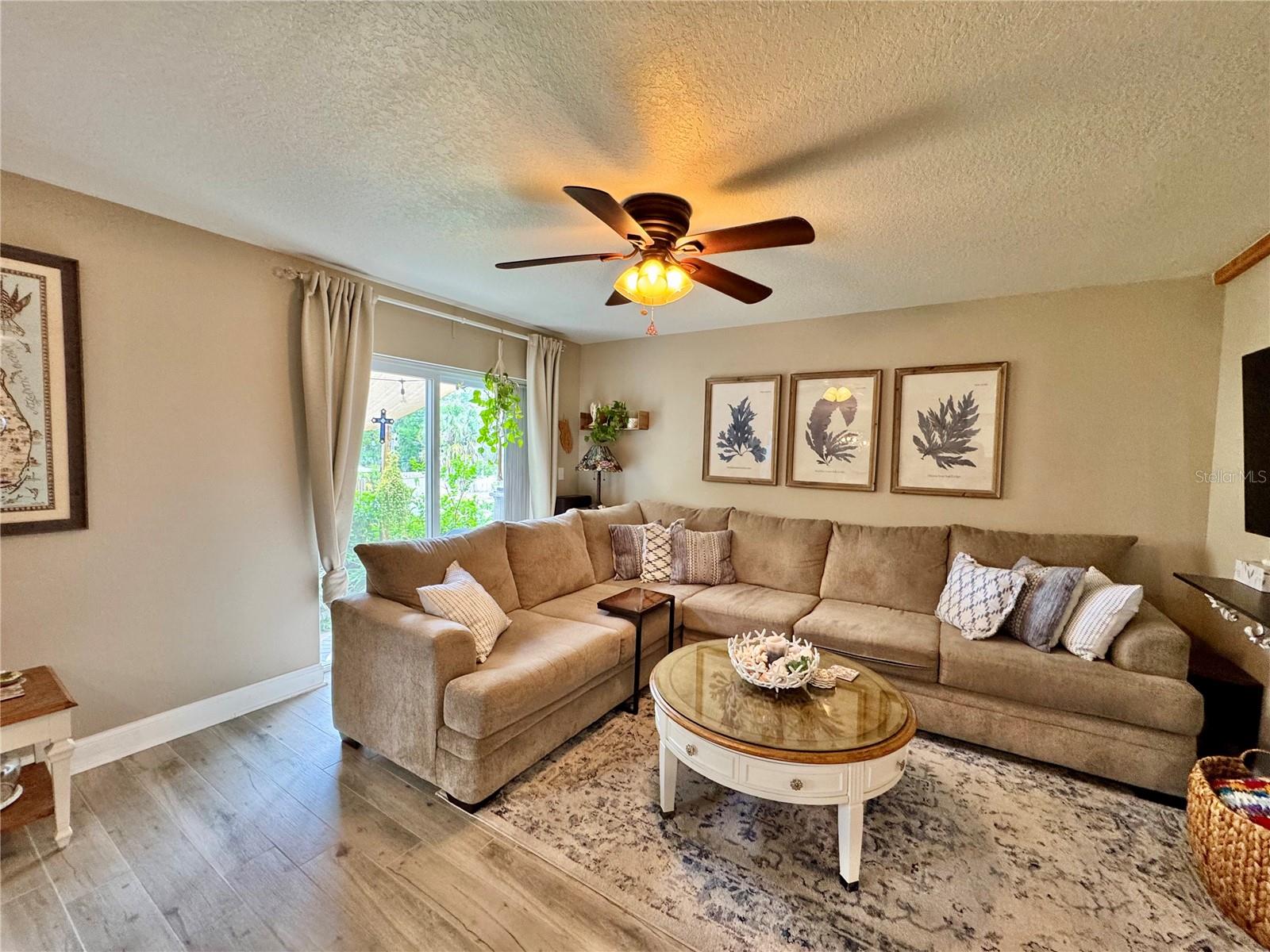 1116 SUNSET POINT RD #202, CLEARWATER, FL, 33755