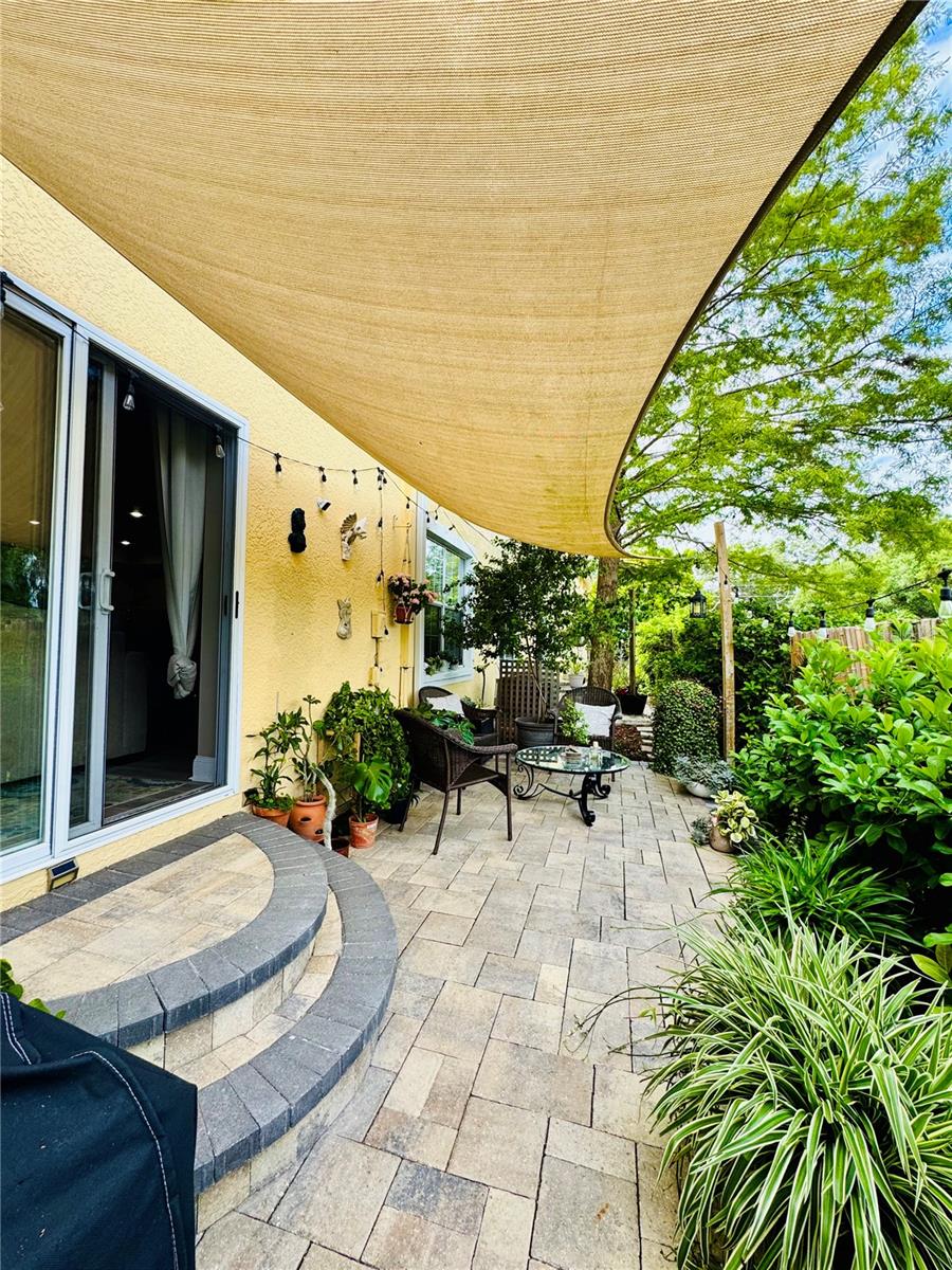 1116 SUNSET POINT RD #202, CLEARWATER, FL, 33755