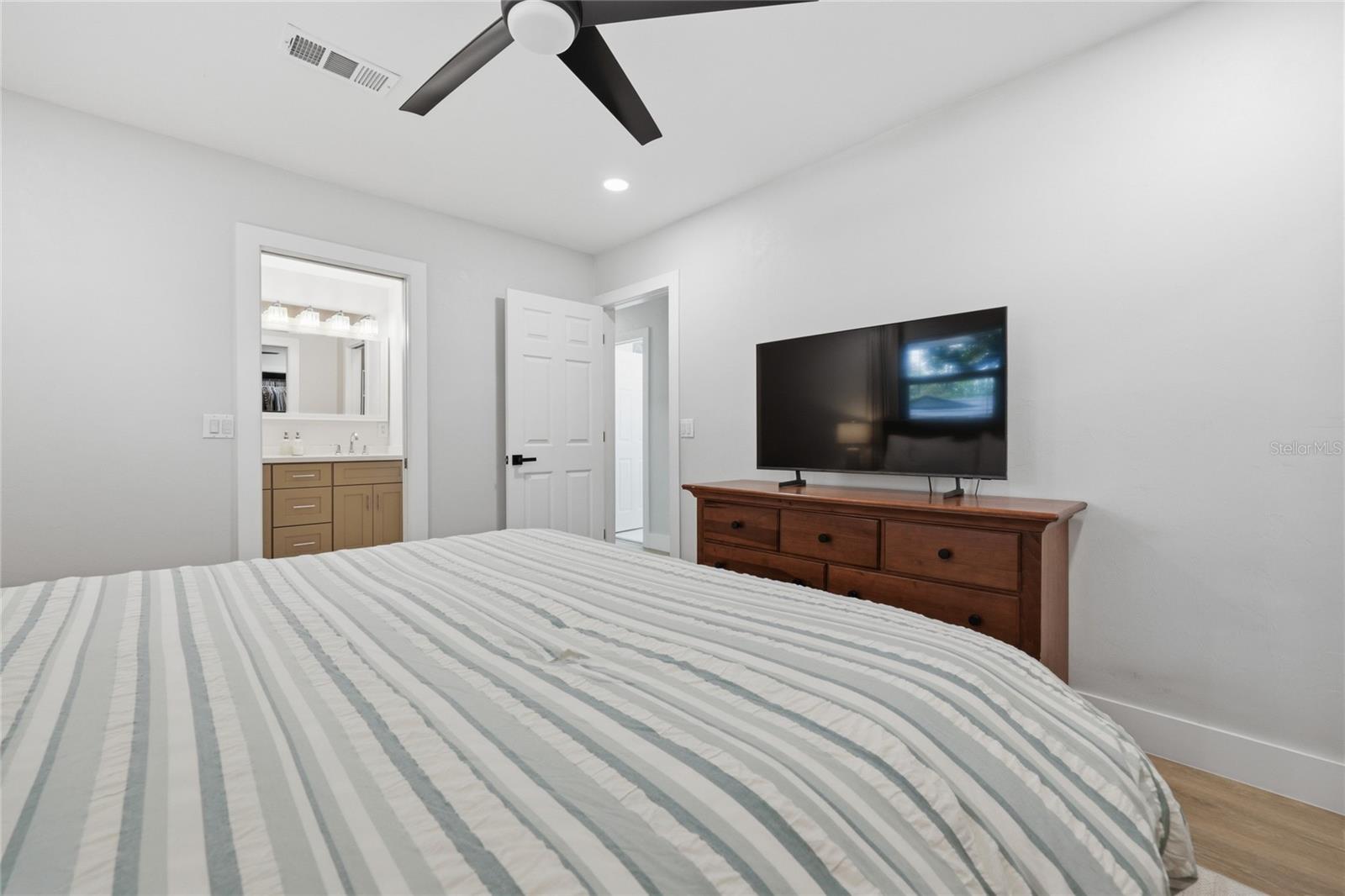 2230 NW 20TH CT, GAINESVILLE, FL, 32605