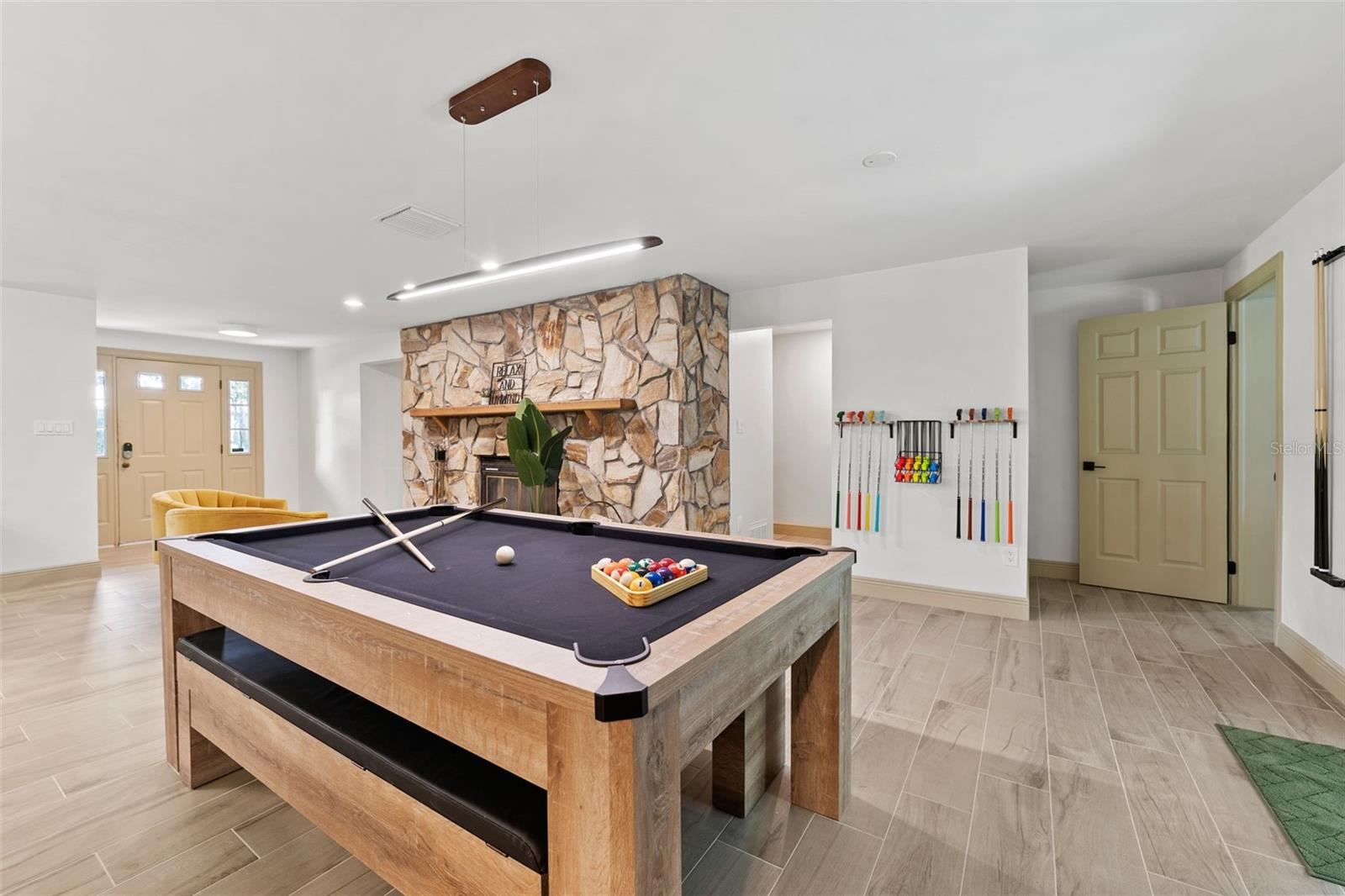 1830 LAKEVIEW RD, CLEARWATER, FL, 33764