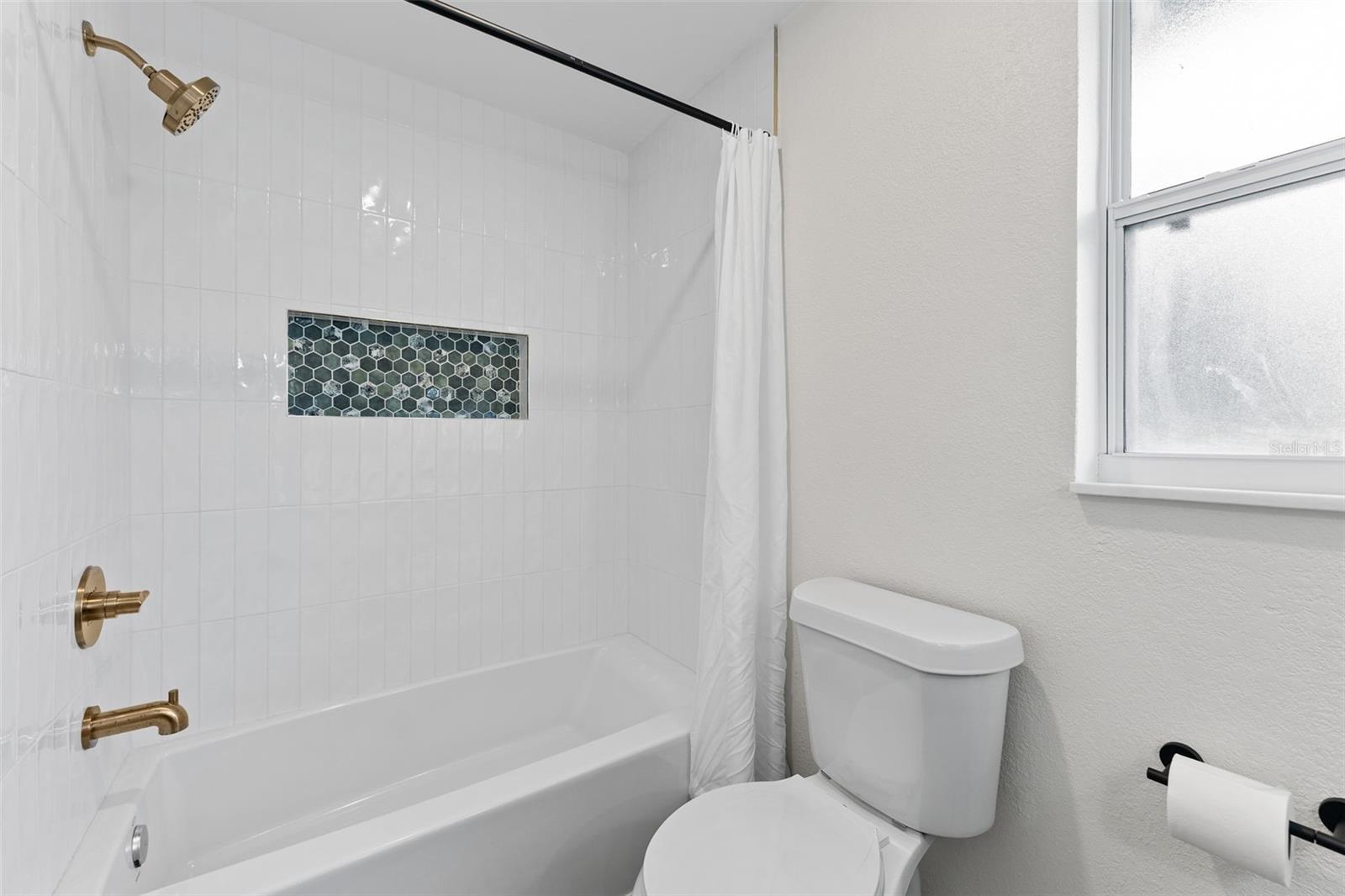 1830 LAKEVIEW RD, CLEARWATER, FL, 33764