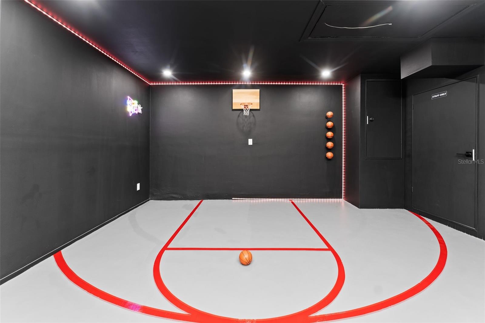 1830 LAKEVIEW RD, CLEARWATER, FL, 33764