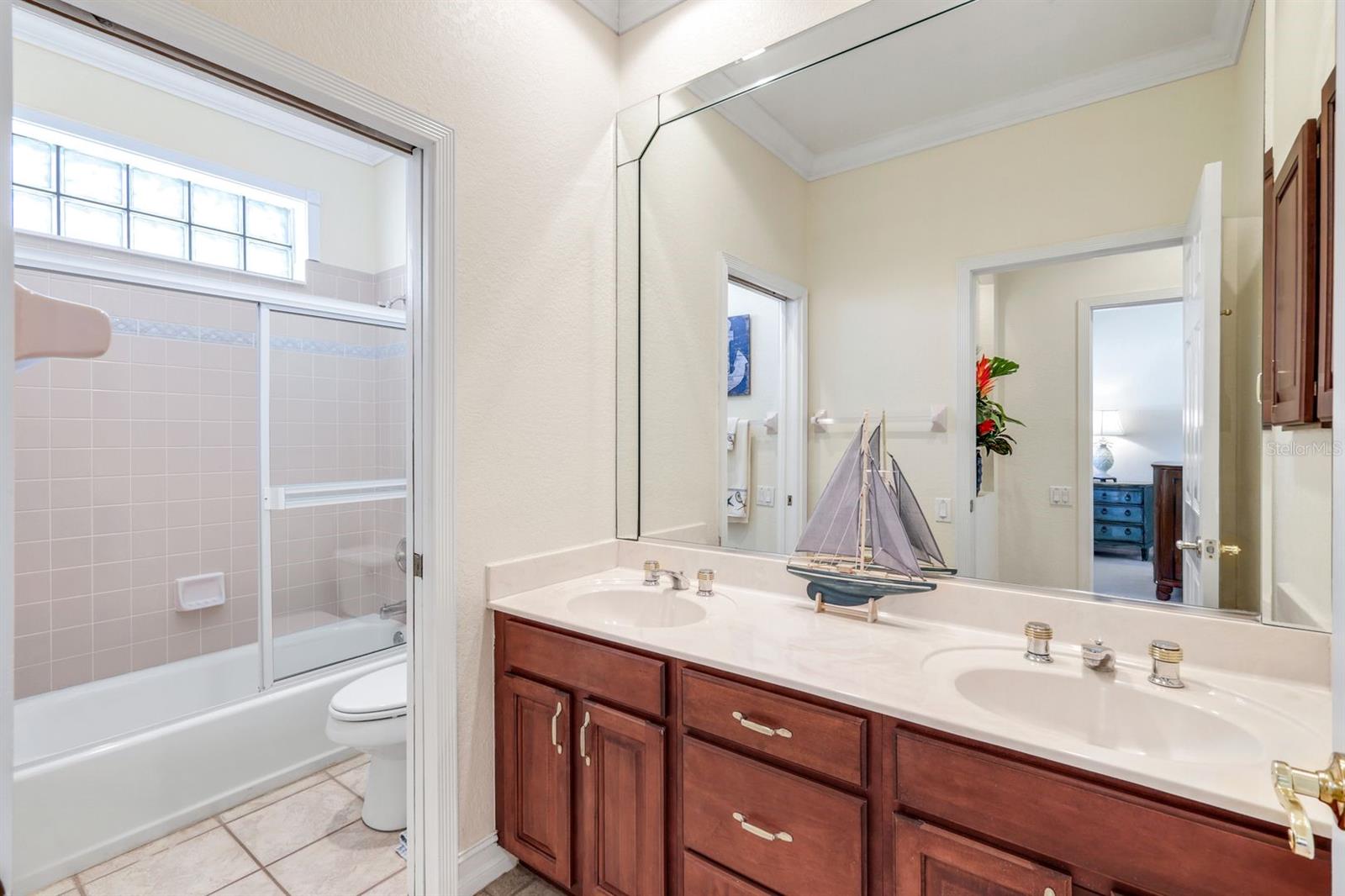 2022 EL DORADO PKWY W, CAPE CORAL, FL, 33914