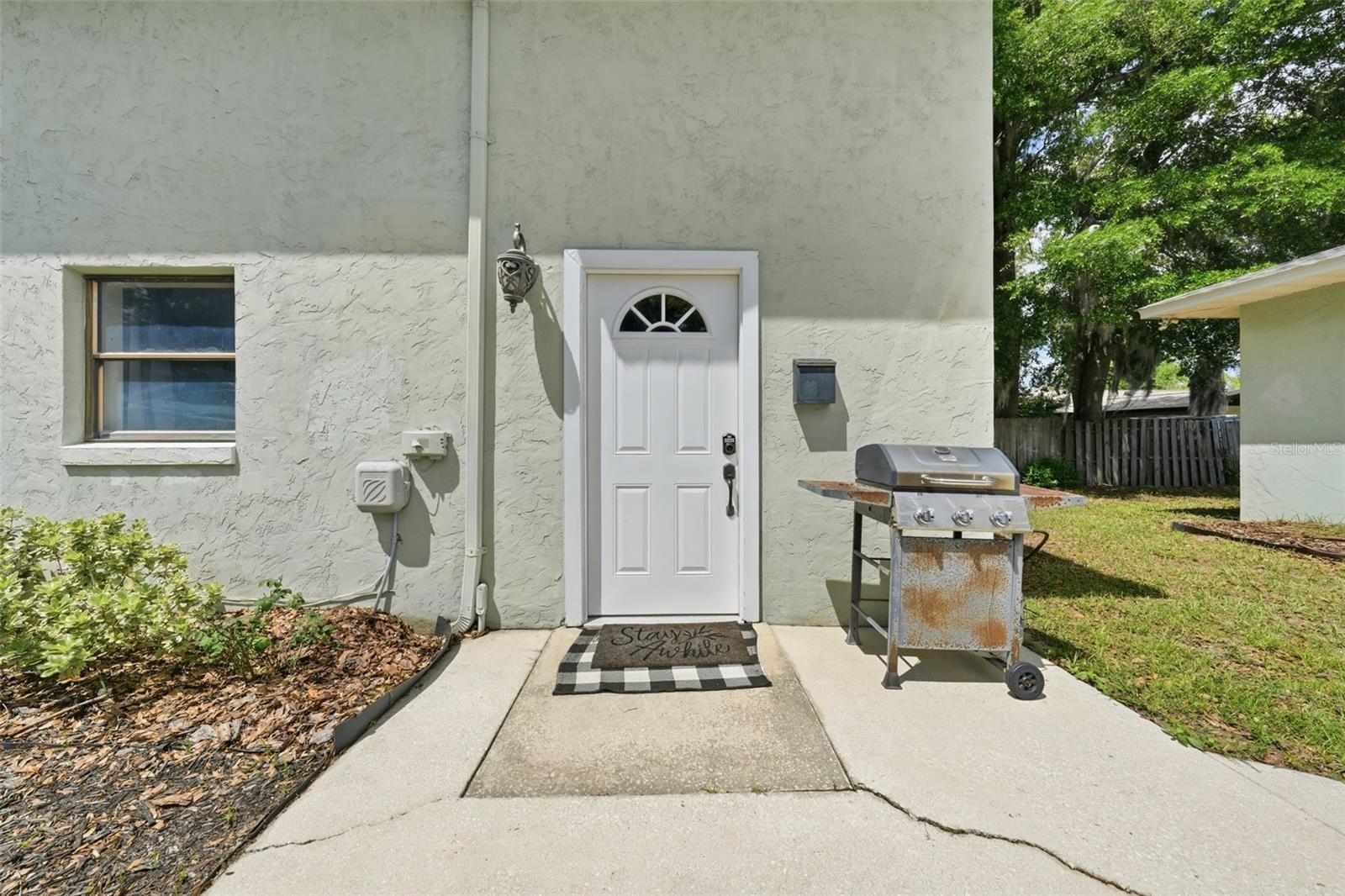 923 PARK DR, TAVARES, FL, 32778