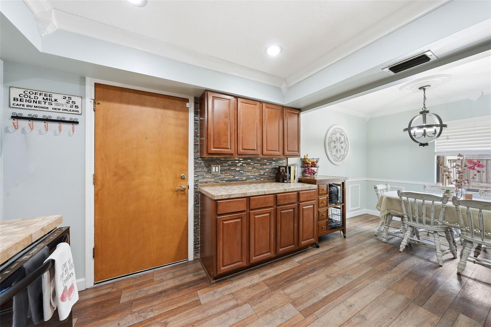 923 PARK DR, TAVARES, FL, 32778