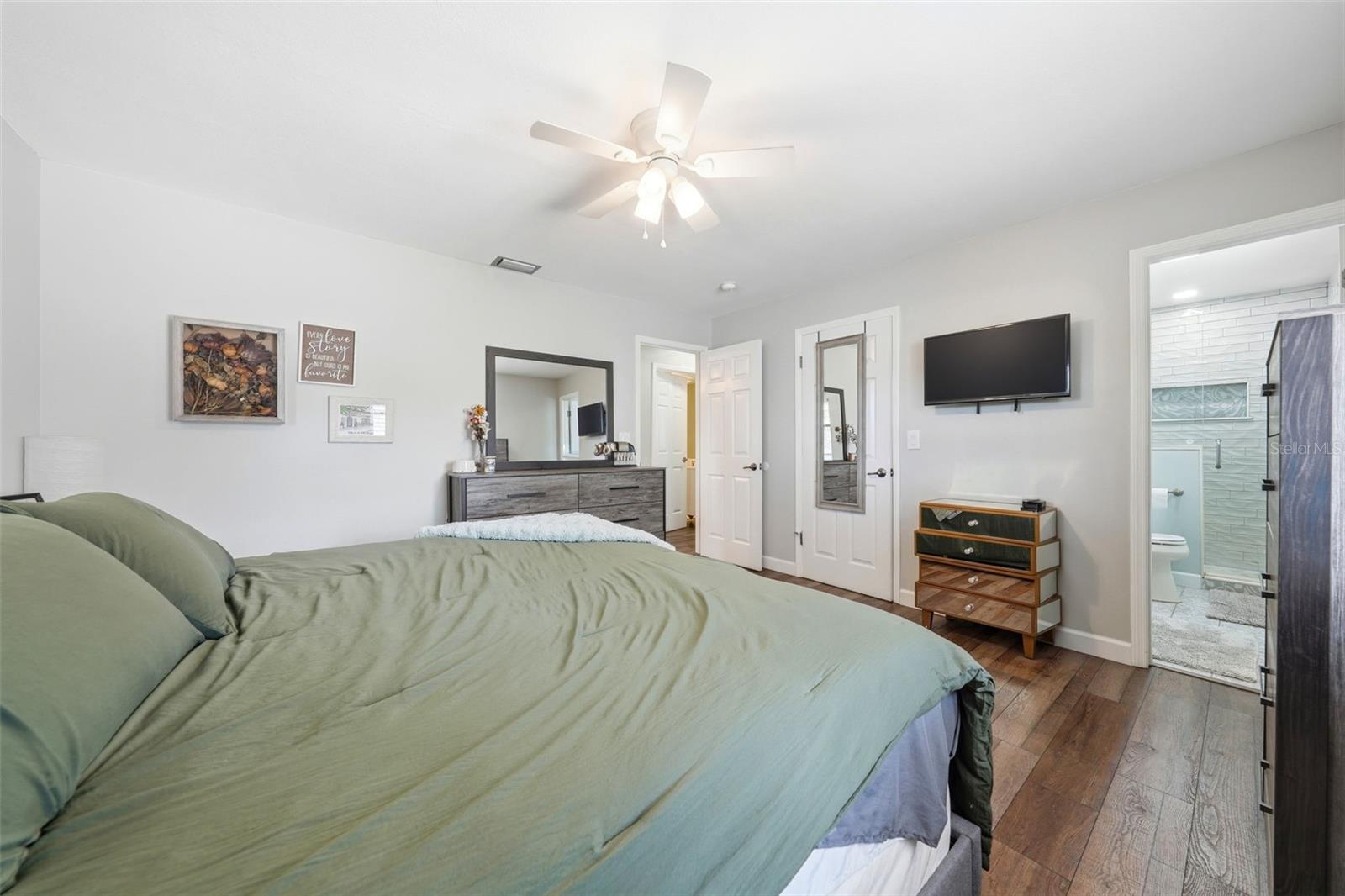 923 PARK DR, TAVARES, FL, 32778