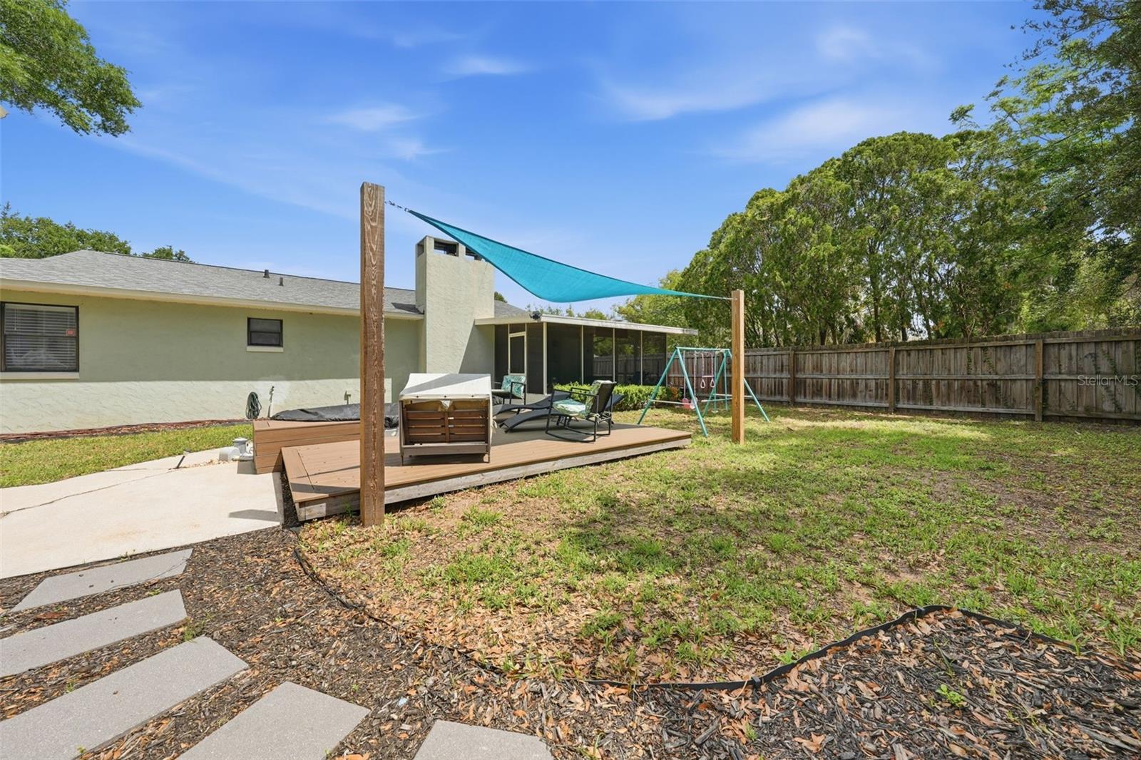 923 PARK DR, TAVARES, FL, 32778