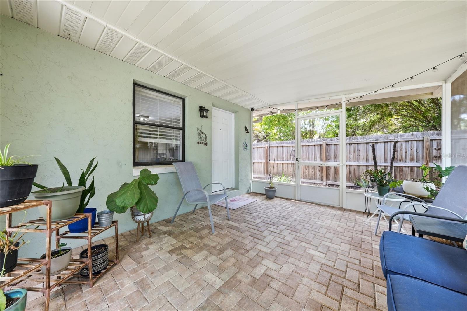 923 PARK DR, TAVARES, FL, 32778