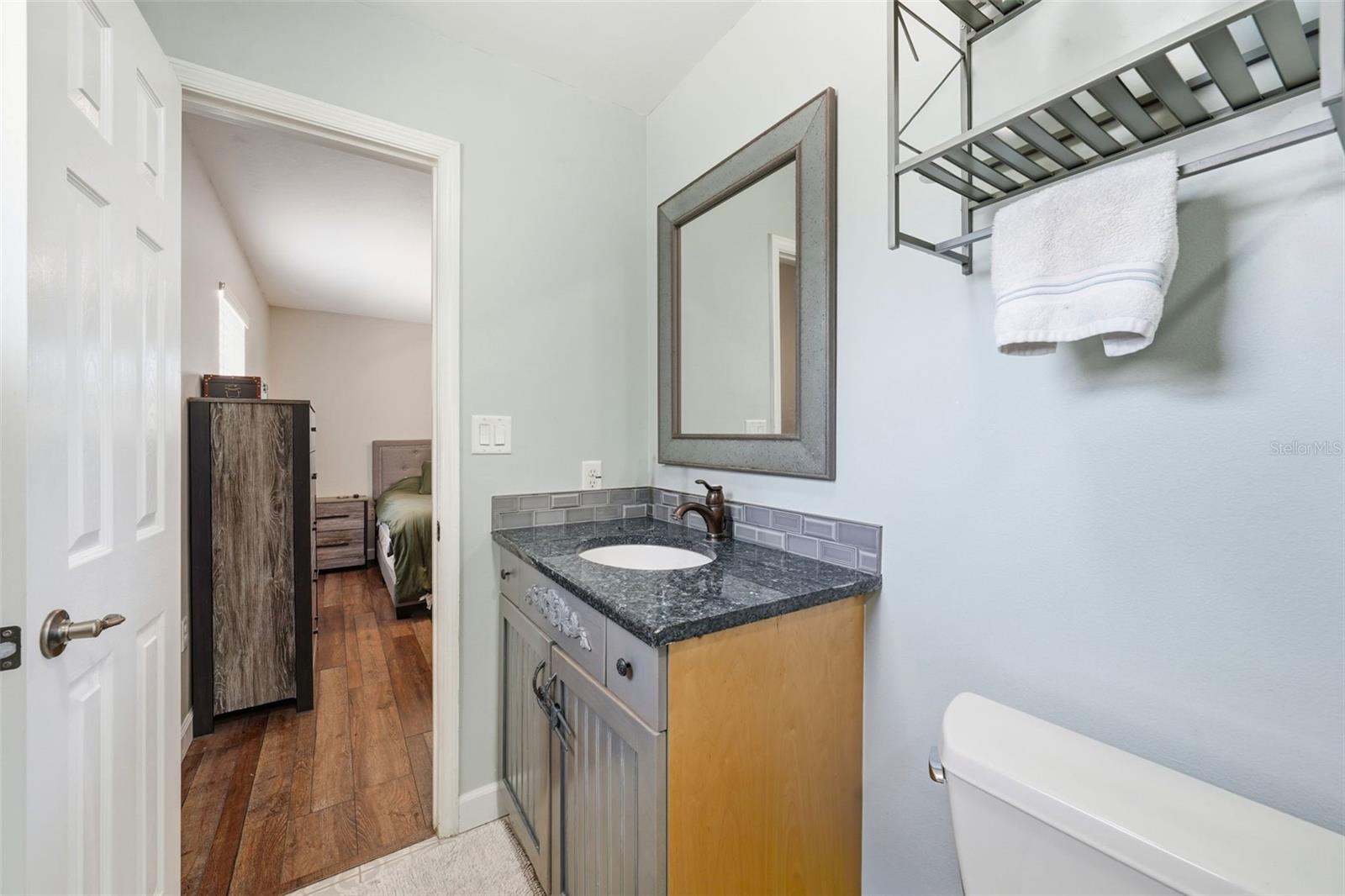 923 PARK DR, TAVARES, FL, 32778