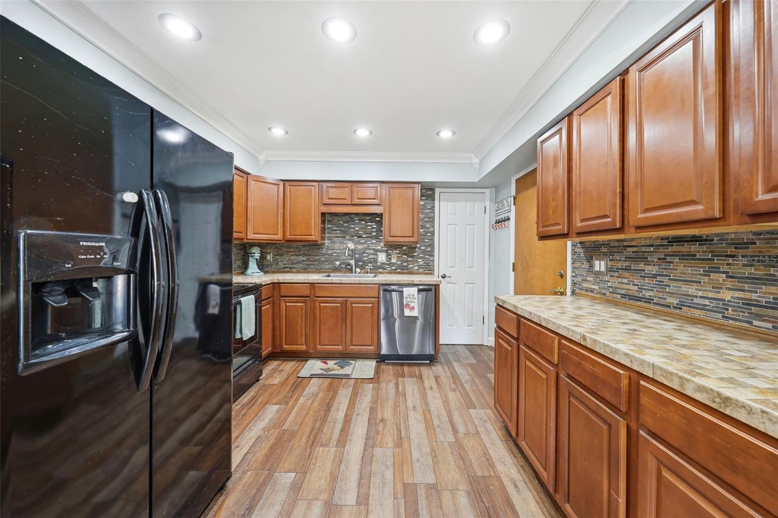 923 PARK DR, TAVARES, FL, 32778