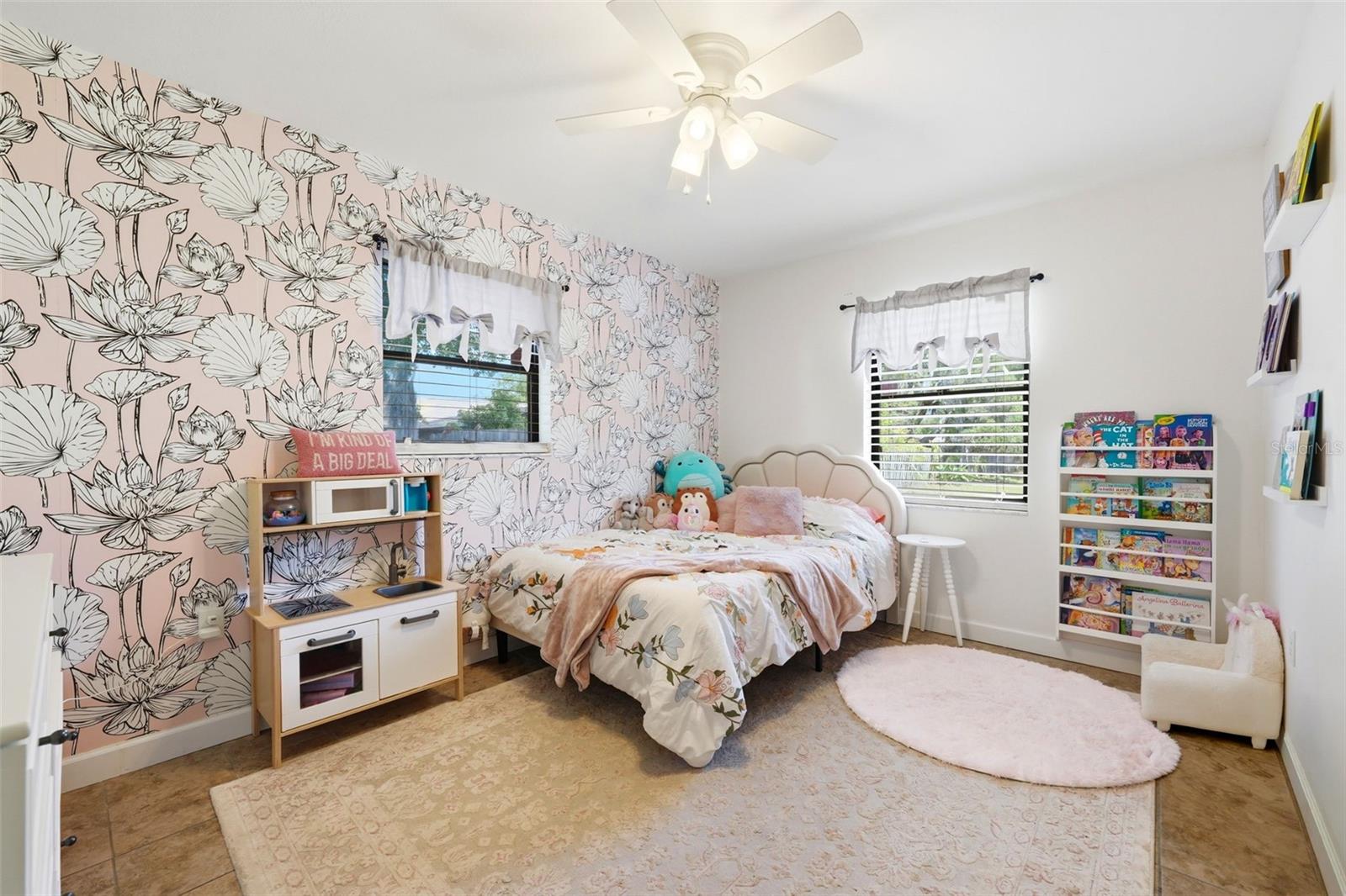 923 PARK DR, TAVARES, FL, 32778