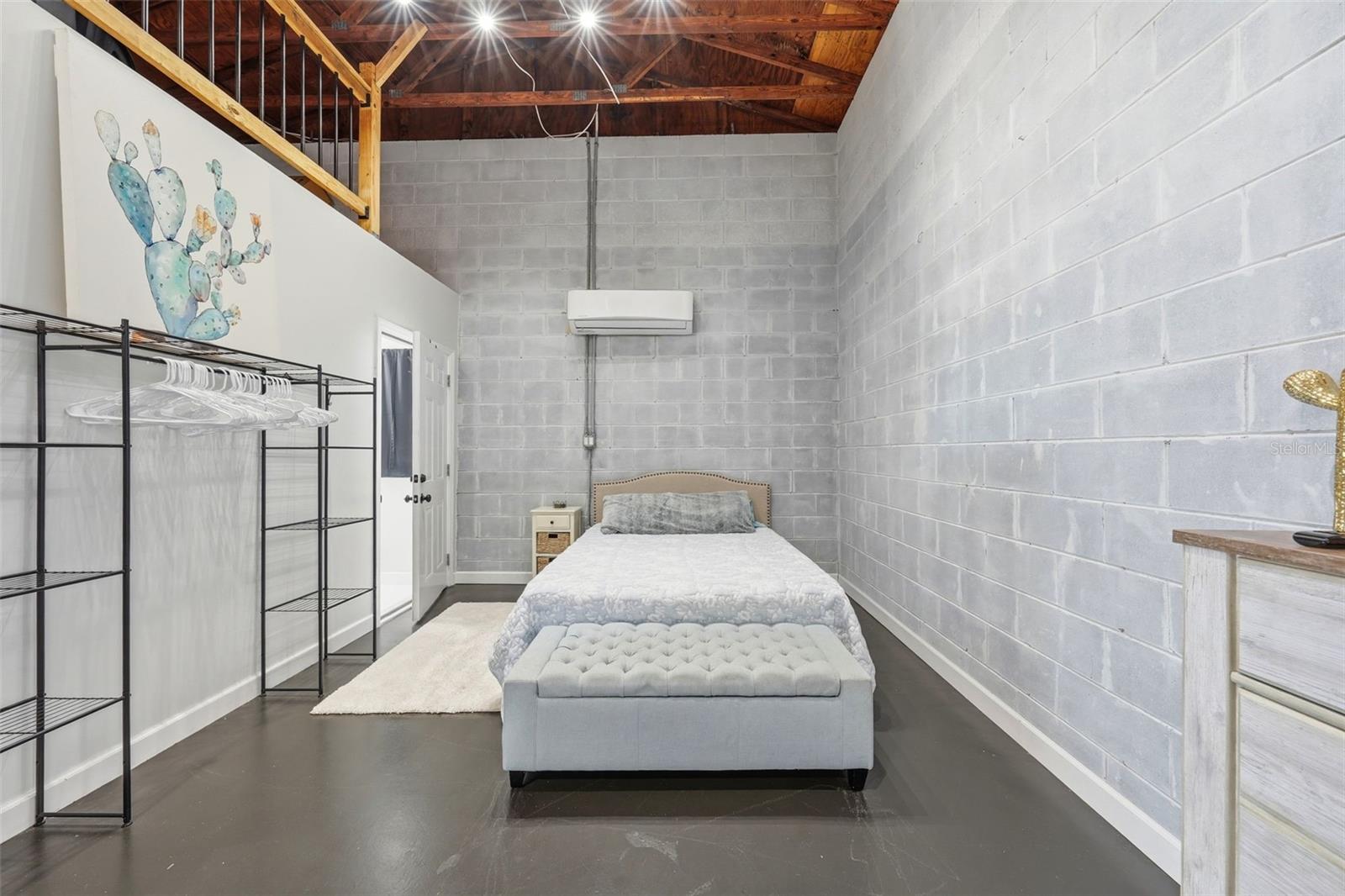 923 PARK DR, TAVARES, FL, 32778