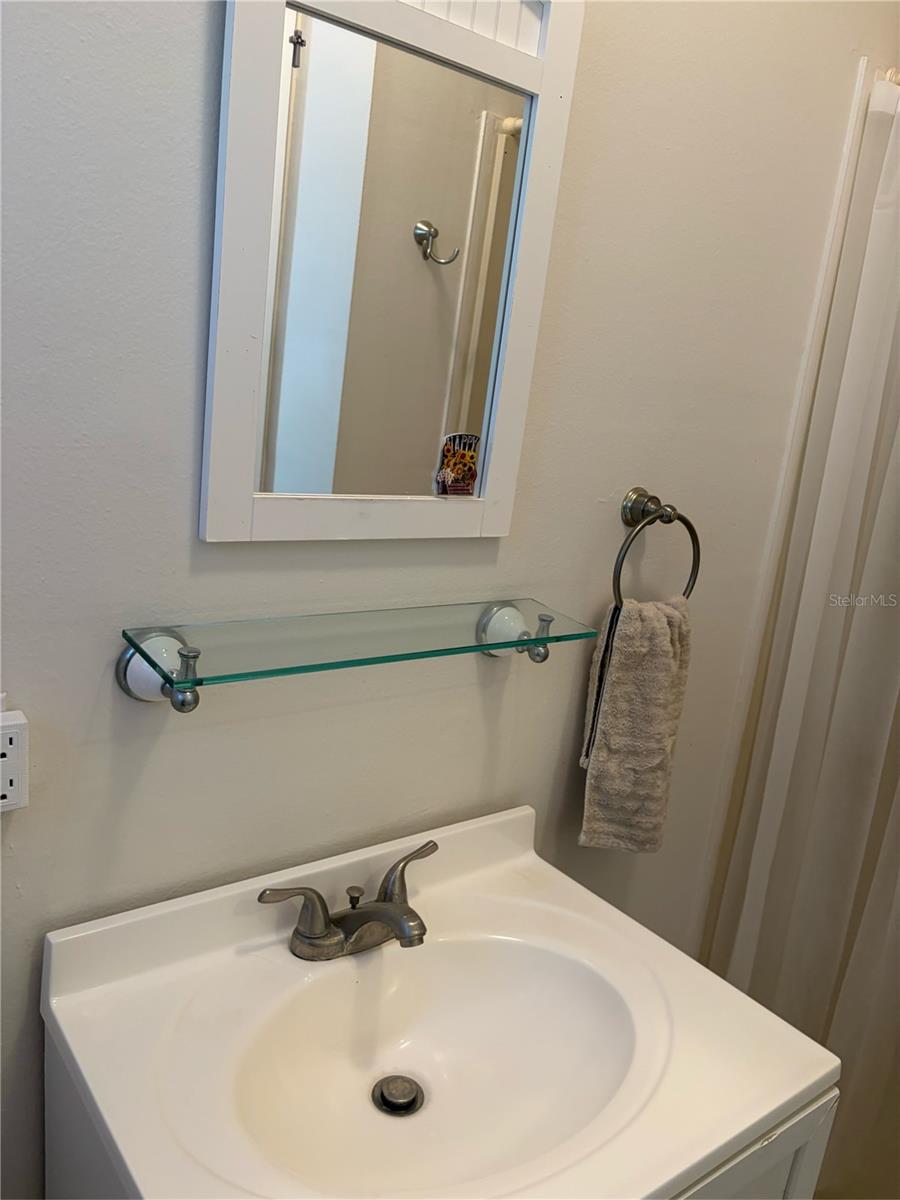 11727 WESSON CIR E, TAMPA, FL, 33618