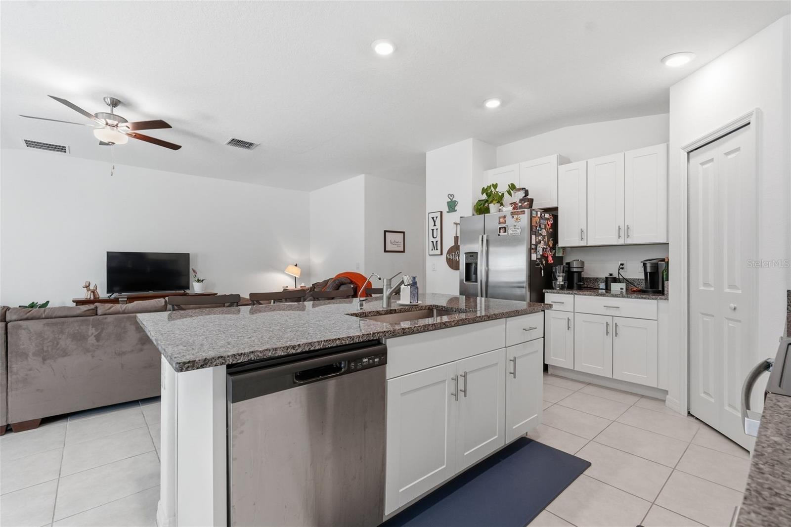 1681 RED LOOP, LAKELAND, FL, 33801