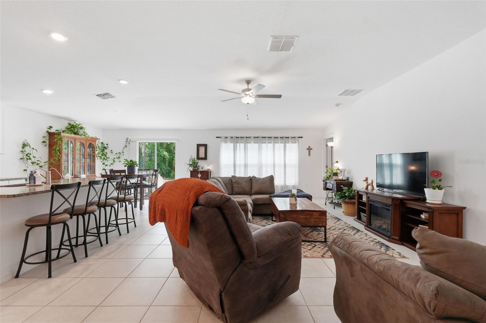 1681 RED LOOP, LAKELAND, FL, 33801