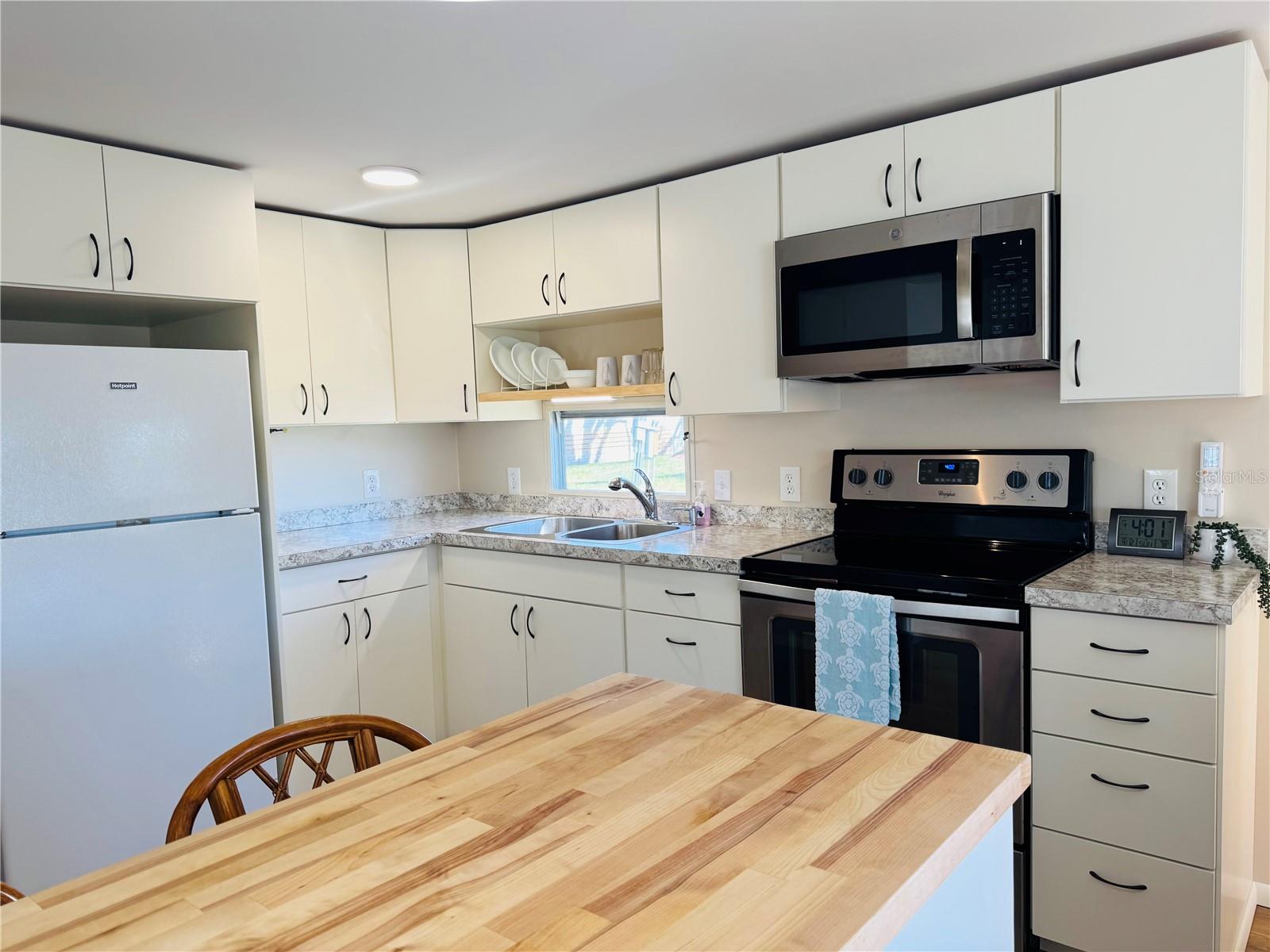 8 6TH ST, BRADENTON, FL, 34210