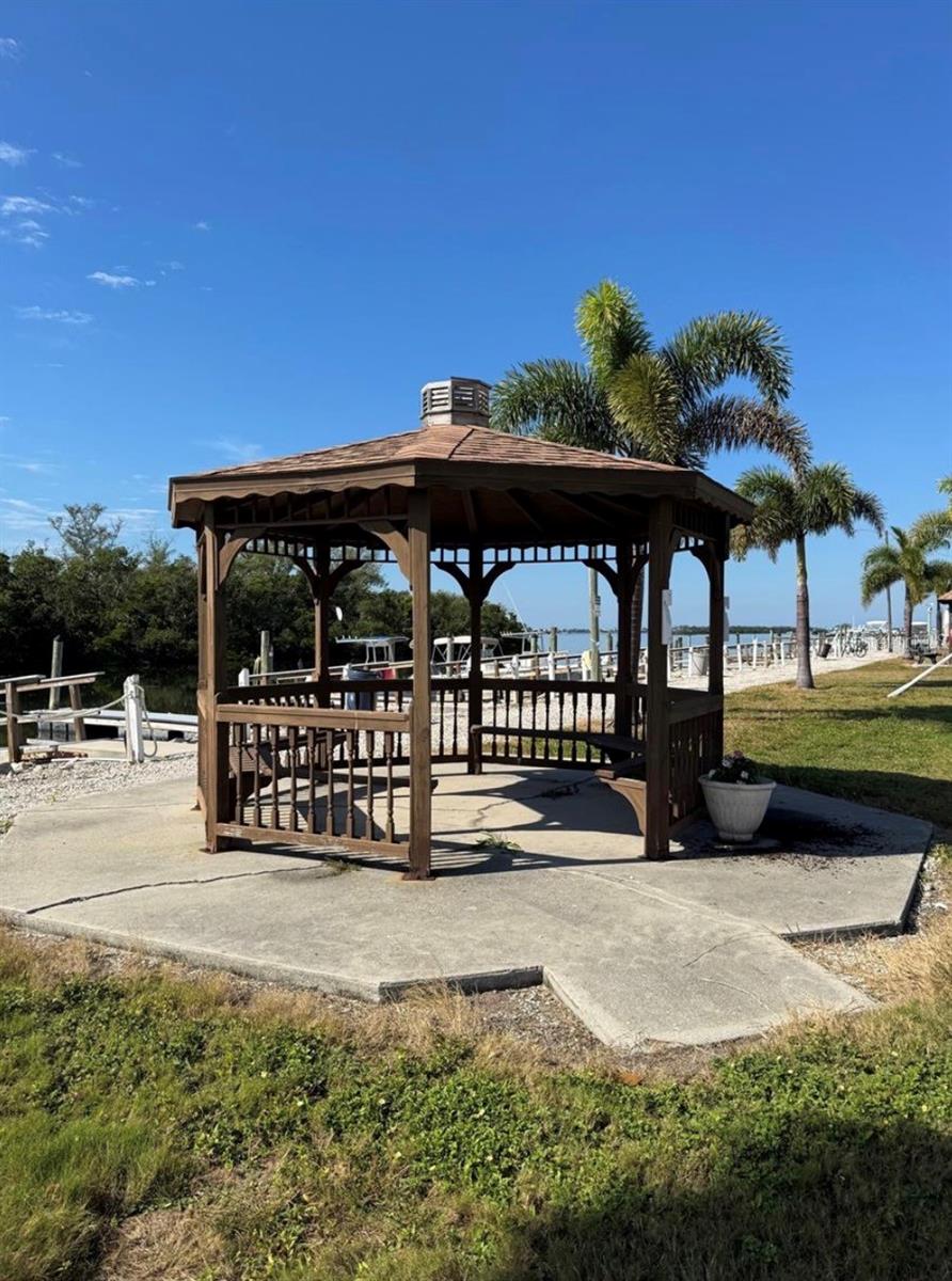 8 6TH ST, BRADENTON, FL, 34210