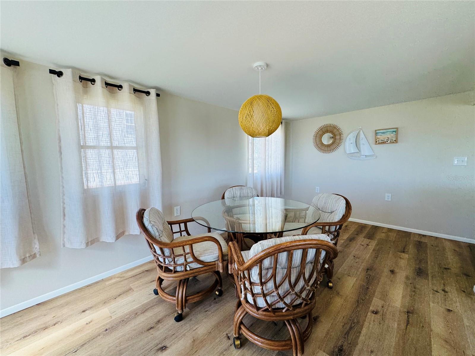 8 6TH ST, BRADENTON, FL, 34210