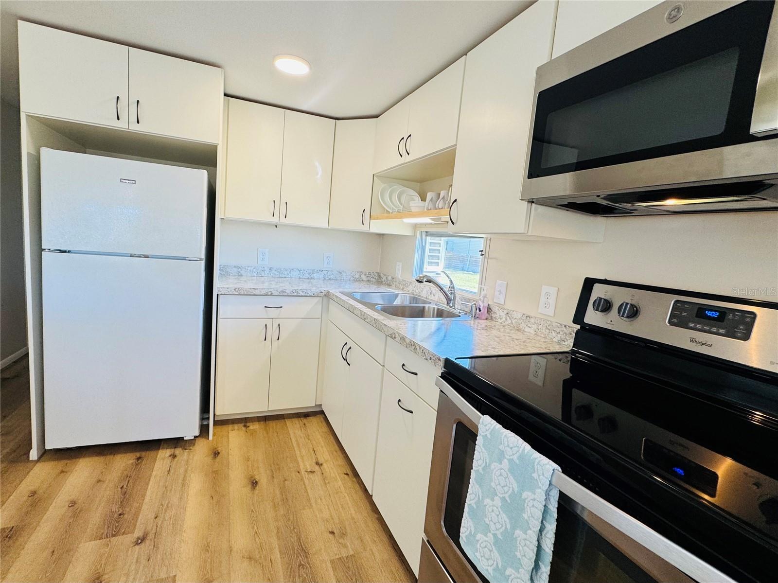 8 6TH ST, BRADENTON, FL, 34210