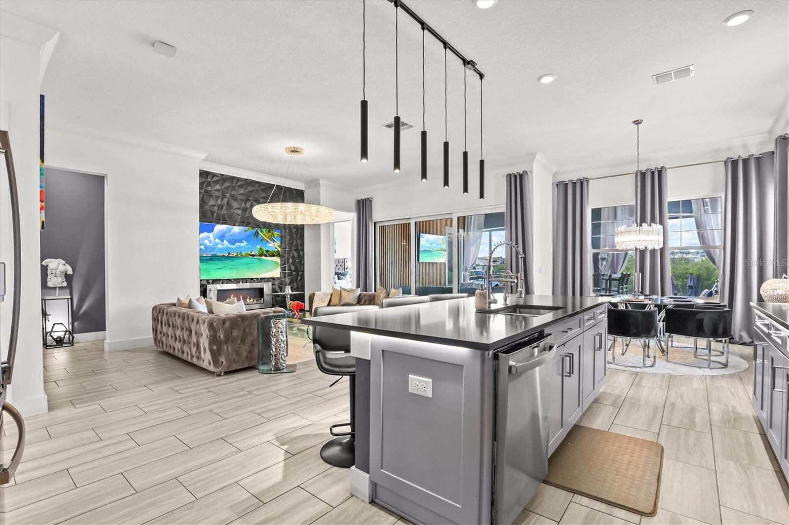 916 SEAGRAPE DR, RUSKIN, FL, 33570