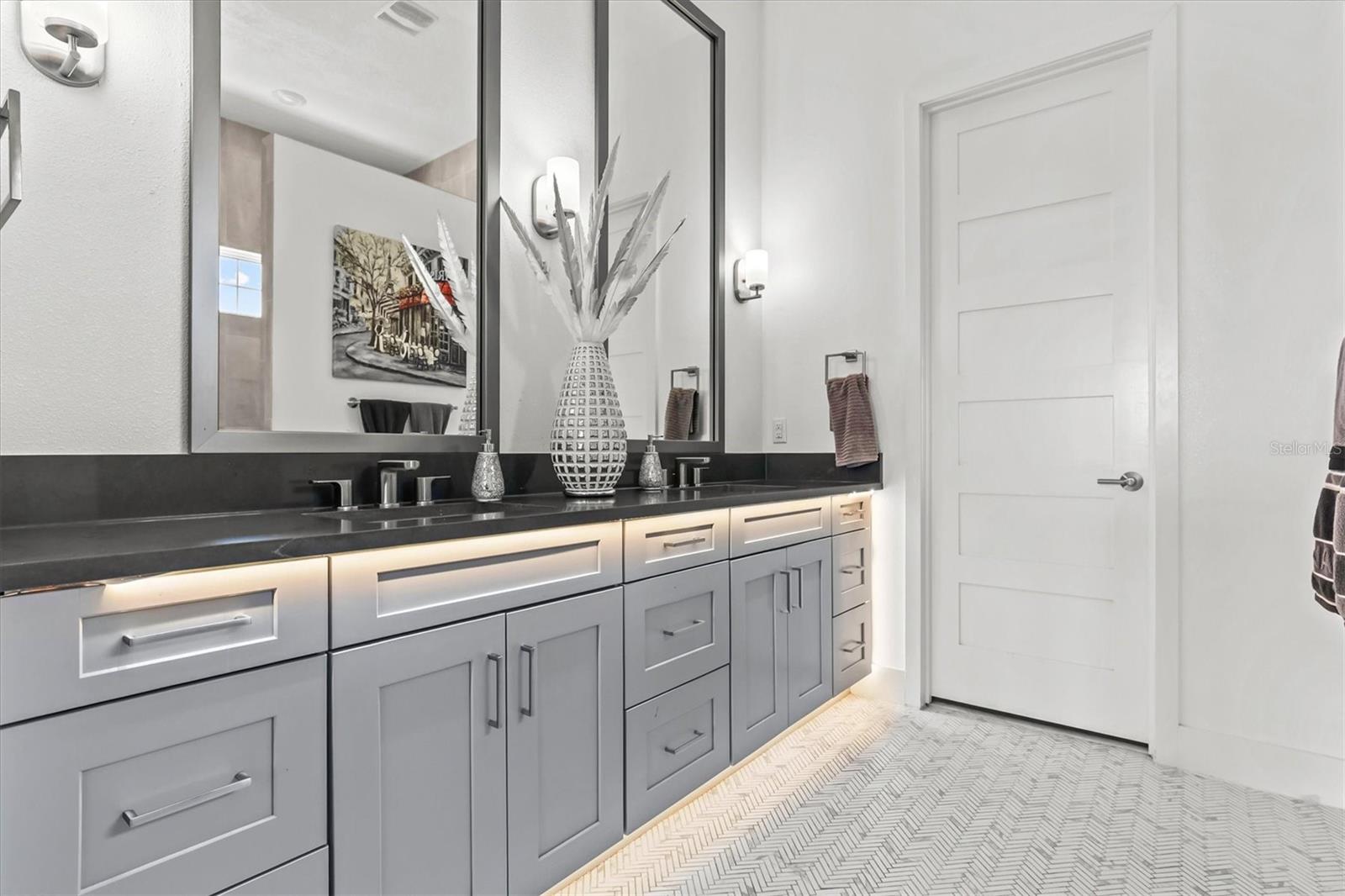 916 SEAGRAPE DR, RUSKIN, FL, 33570