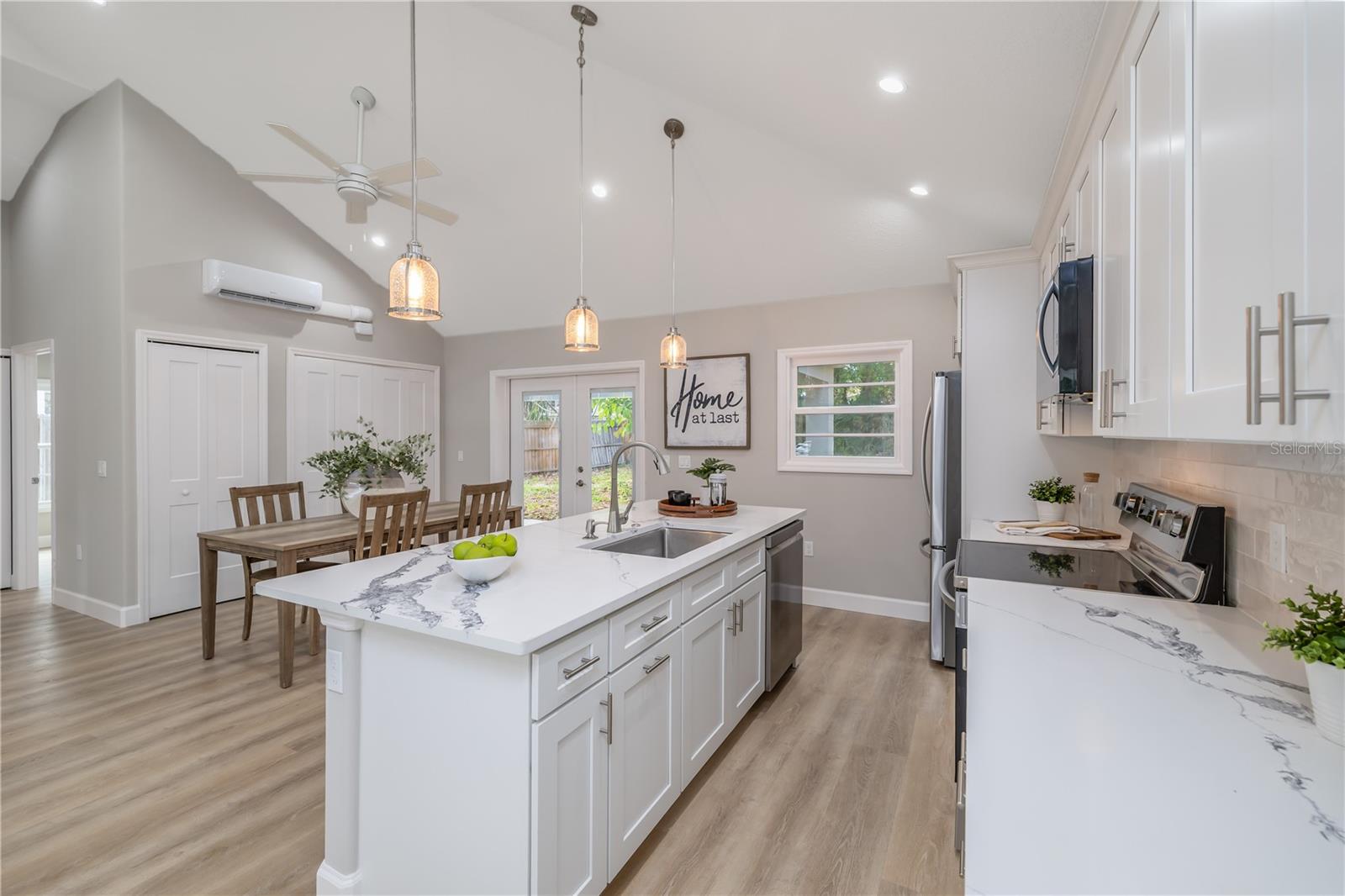 1209 E WASHINGTON ST, ORLANDO, FL, 32801