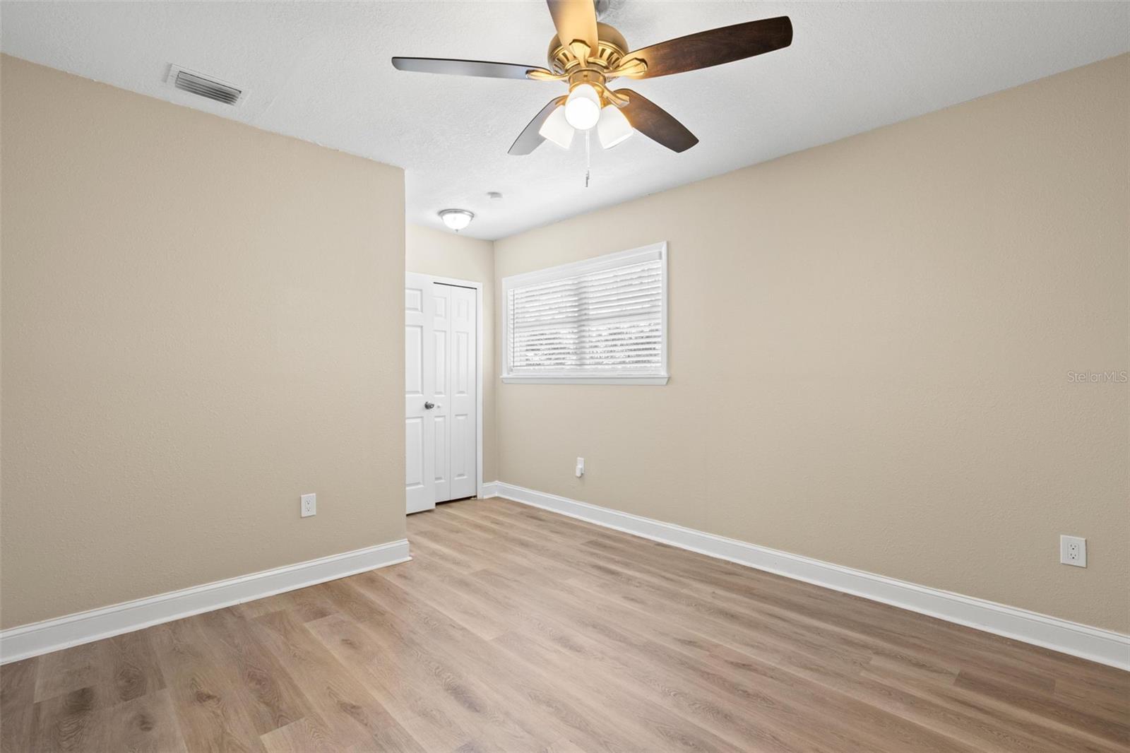 611 PINEWOOD DR, DUNEDIN, FL, 34698