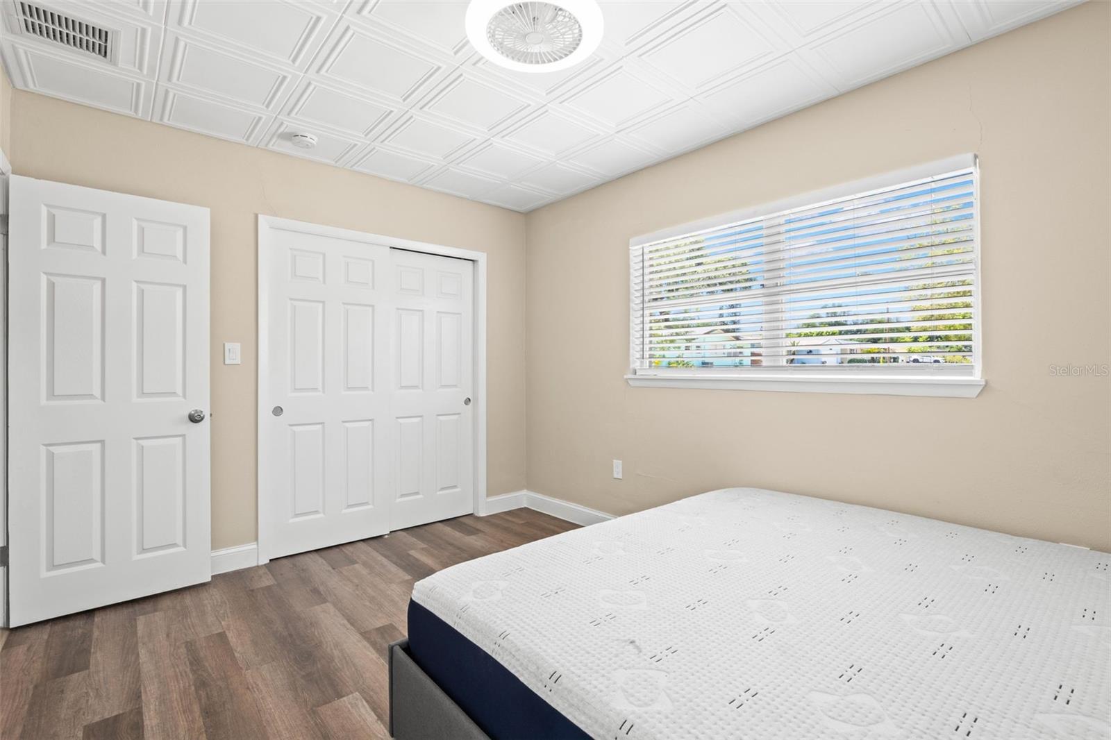 611 PINEWOOD DR, DUNEDIN, FL, 34698
