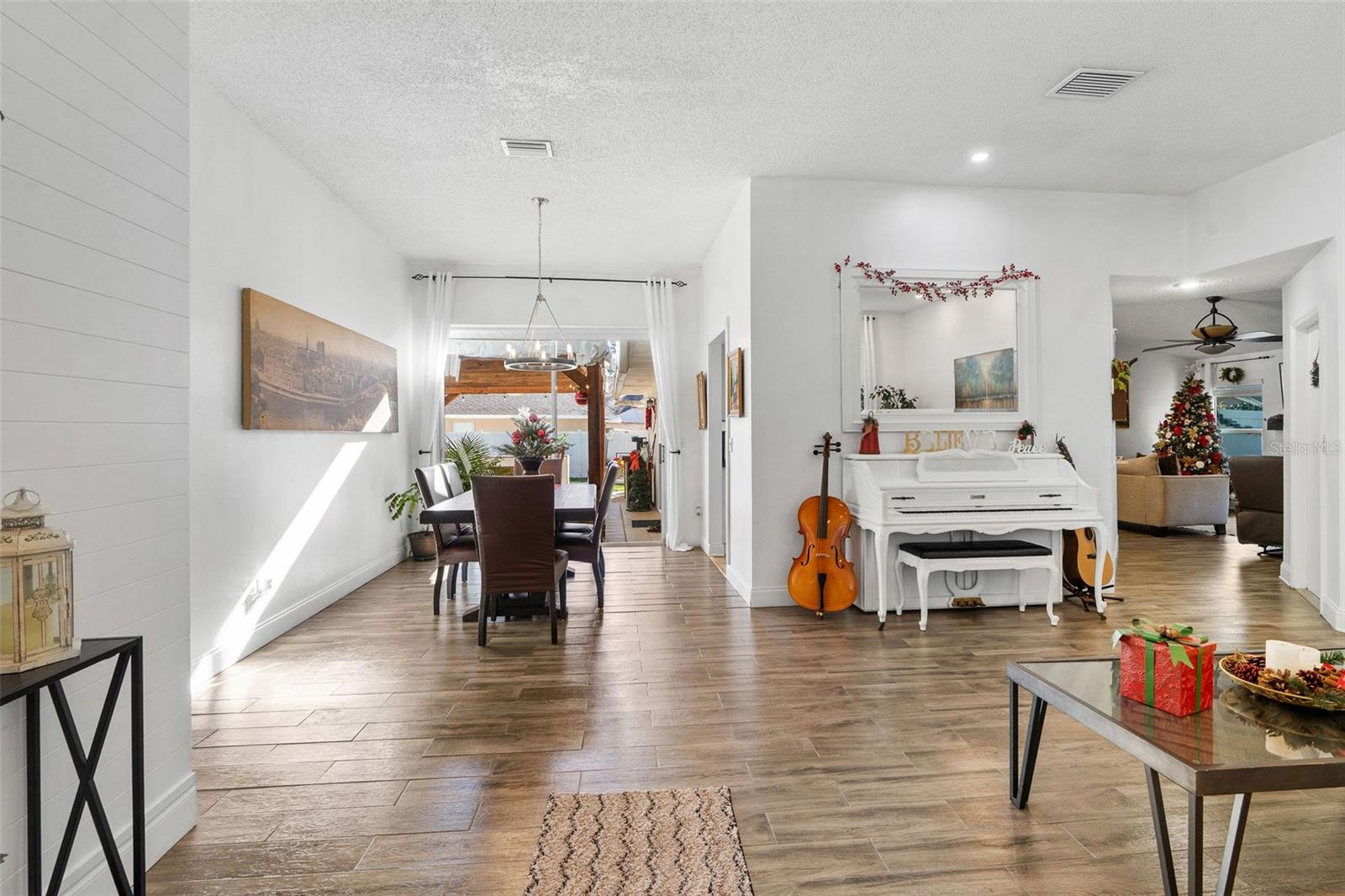 15101 REDVALE DR, TAMPA, FL, 33625