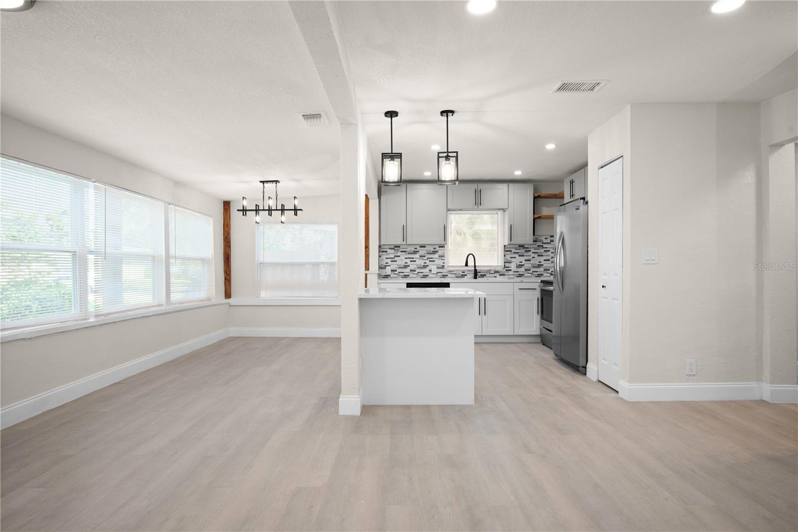 3445 40TH ST N, ST PETERSBURG, FL, 33713