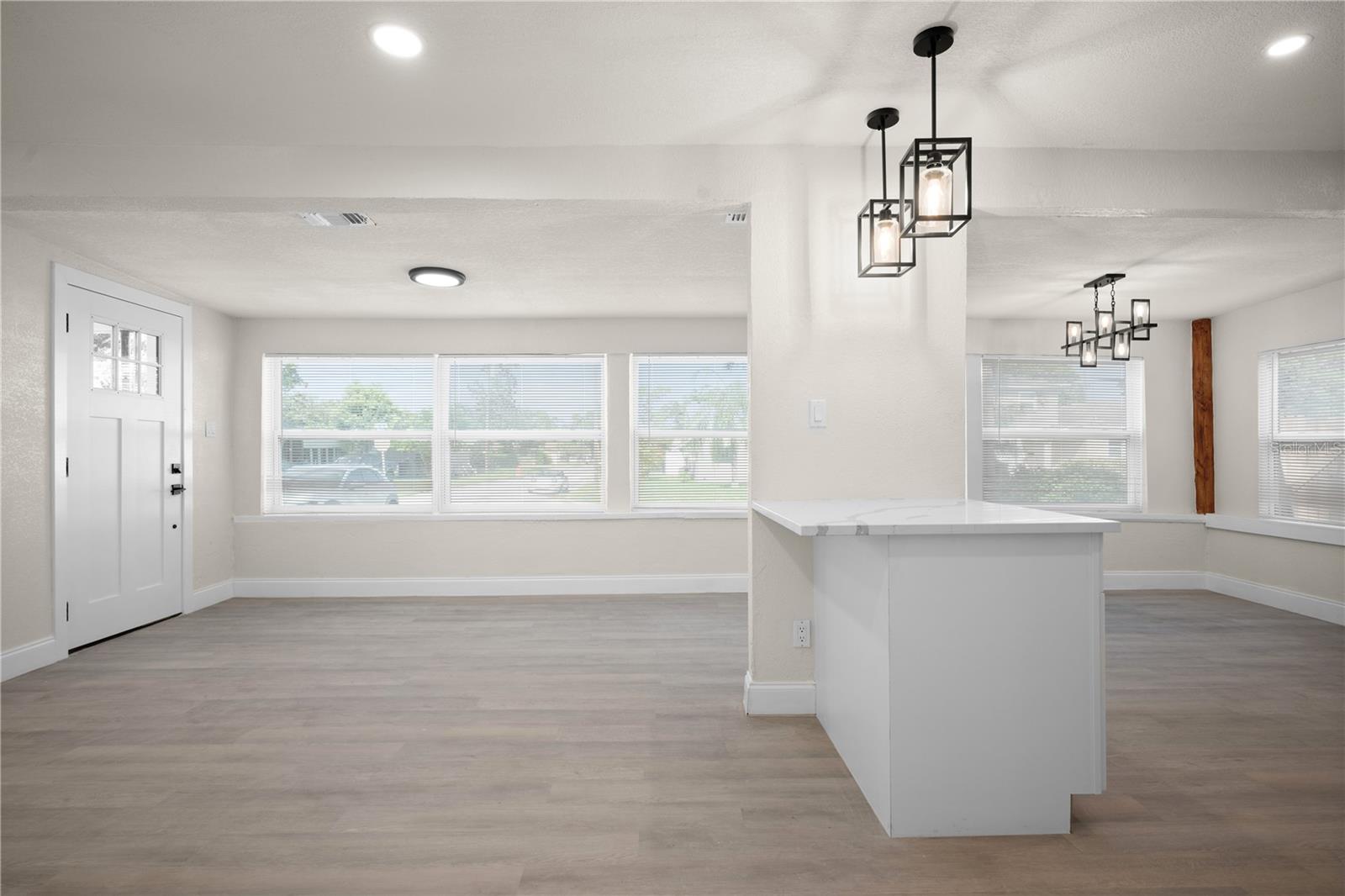 3445 40TH ST N, ST PETERSBURG, FL, 33713