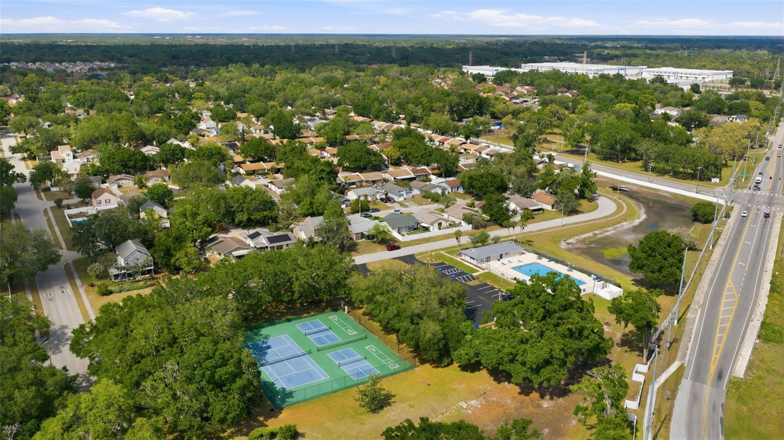 8522 CALADESI ISLAND DR, TEMPLE TERRACE, FL, 33637