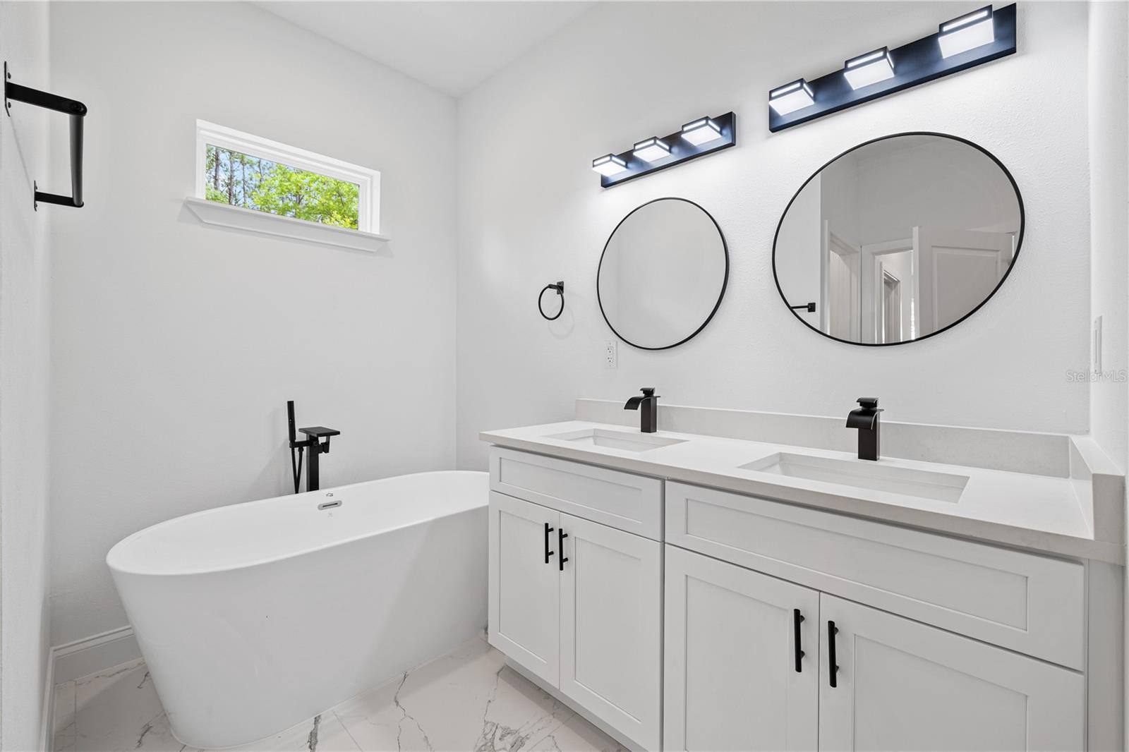 2421 W LANDMARK DR, CITRUS SPRINGS, FL, 34434