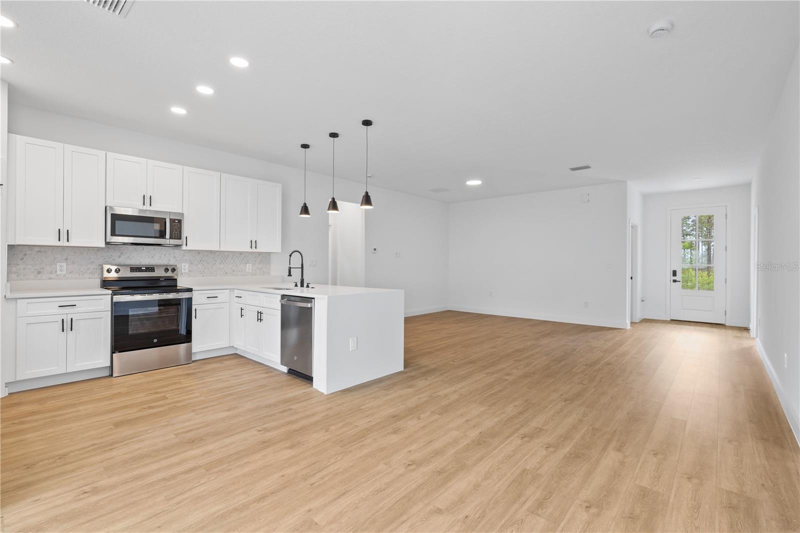 2421 W LANDMARK DR, CITRUS SPRINGS, FL, 34434