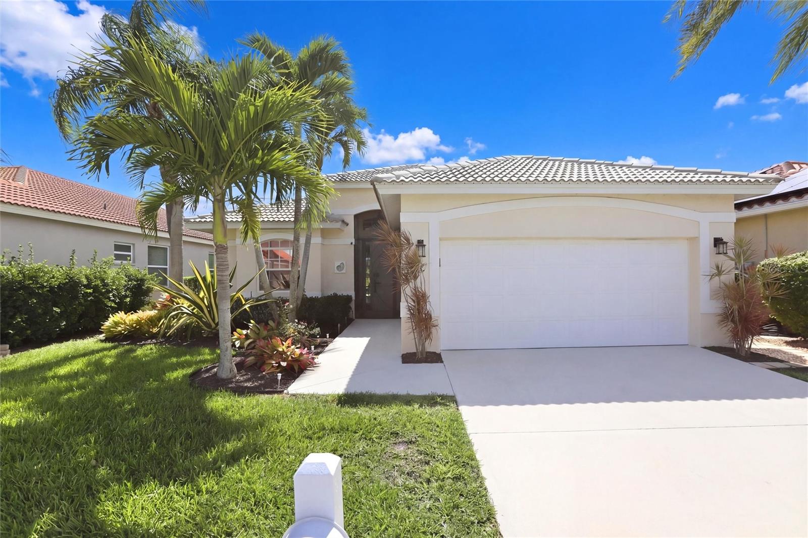 11198 LAKELAND CIR, FORT MYERS, FL, 33913